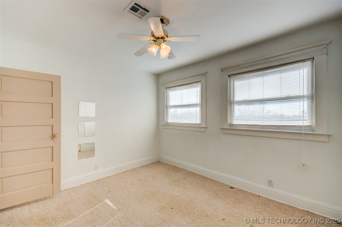 110 S Hickory Street Property Photo 26