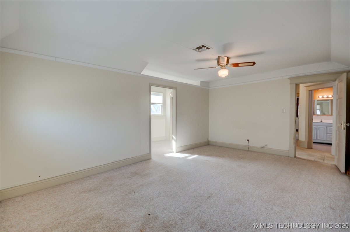 110 S Hickory Street Property Photo 32