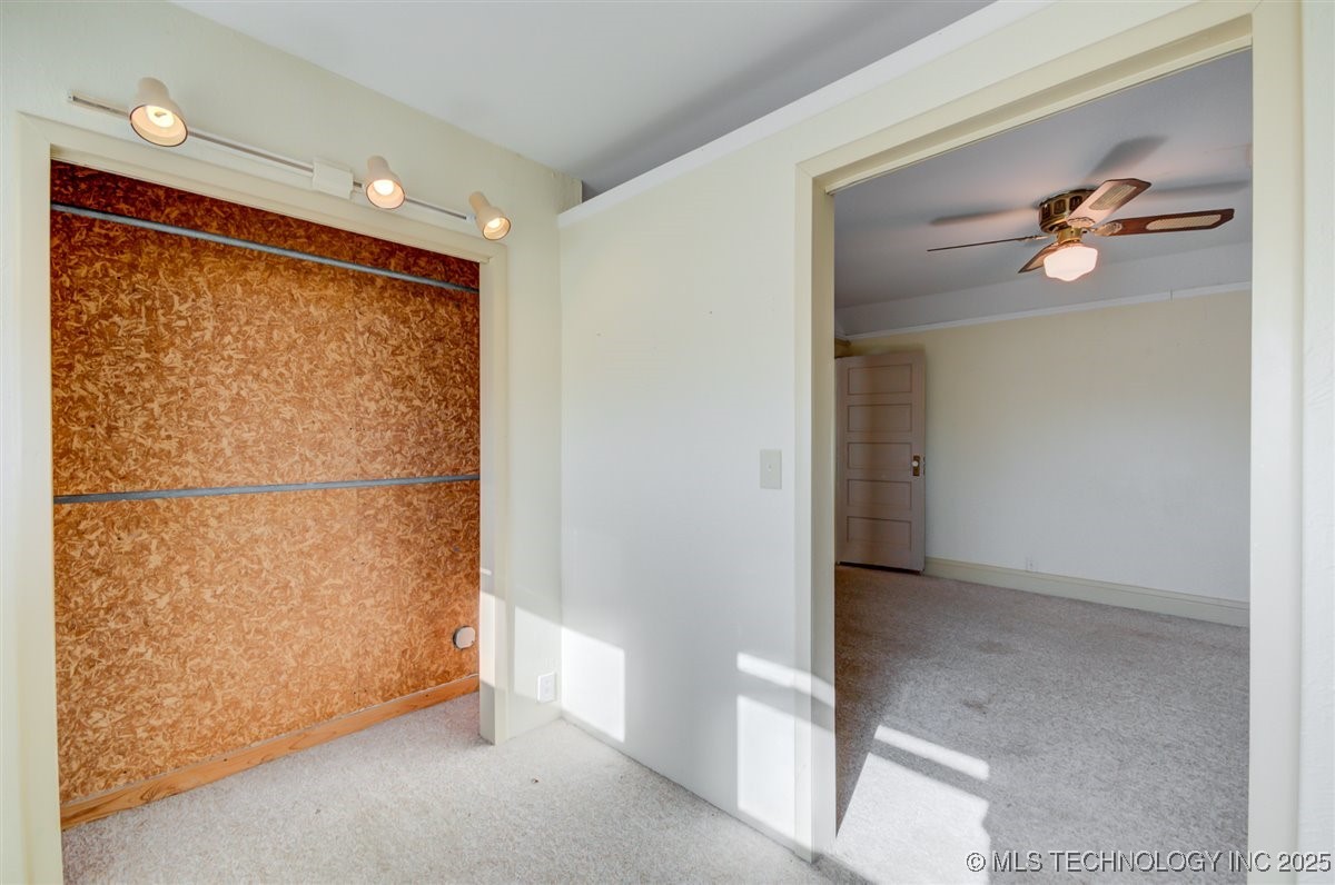 110 S Hickory Street Property Photo 34