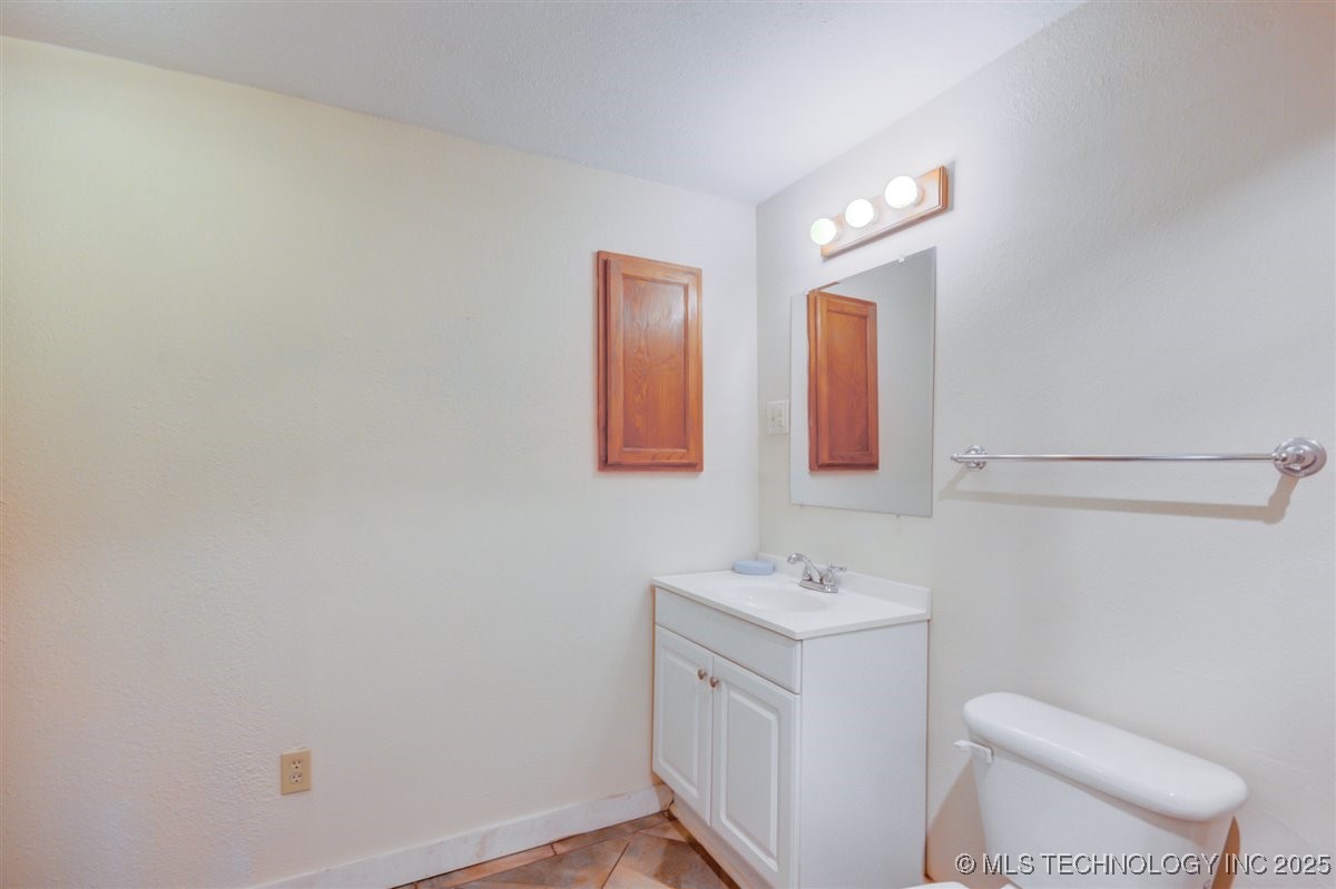 110 S Hickory Street Property Photo 37