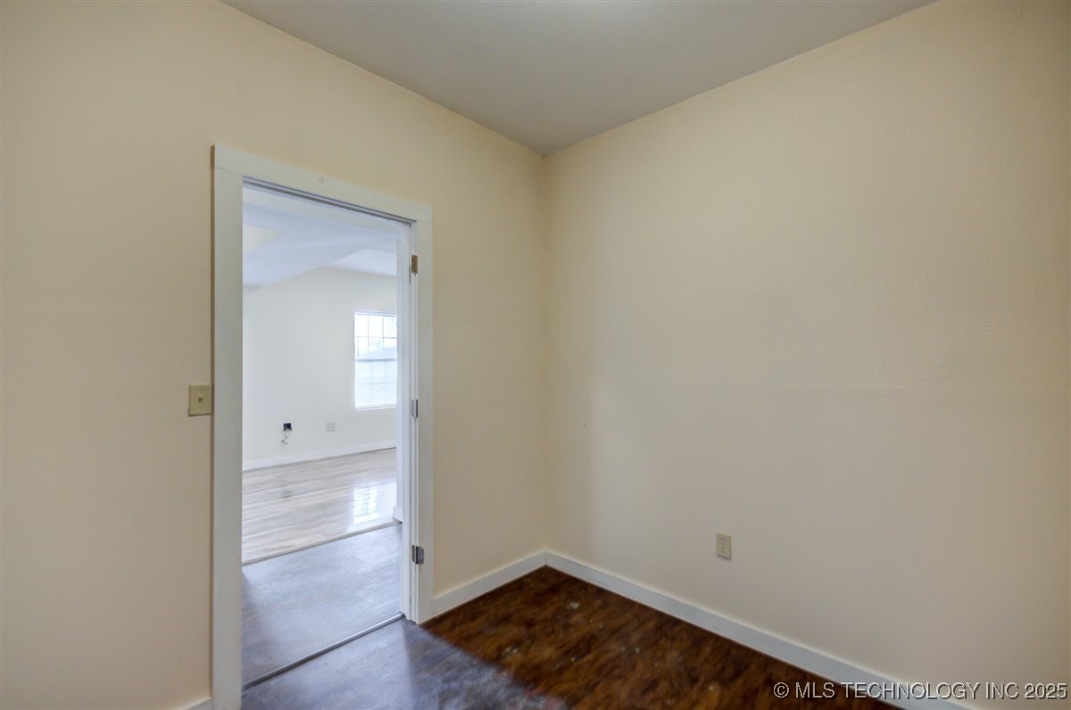 110 S Hickory Street Property Photo 40