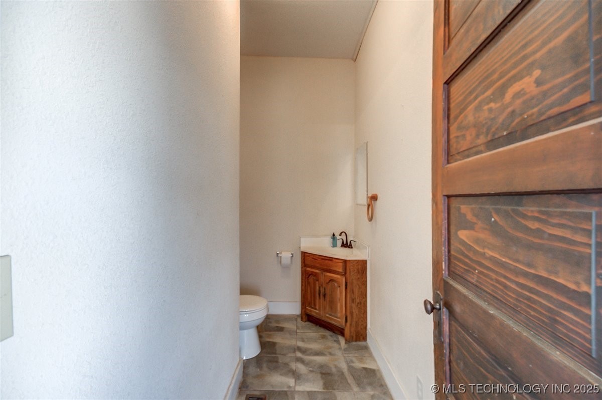 110 S Hickory Street Property Photo 44