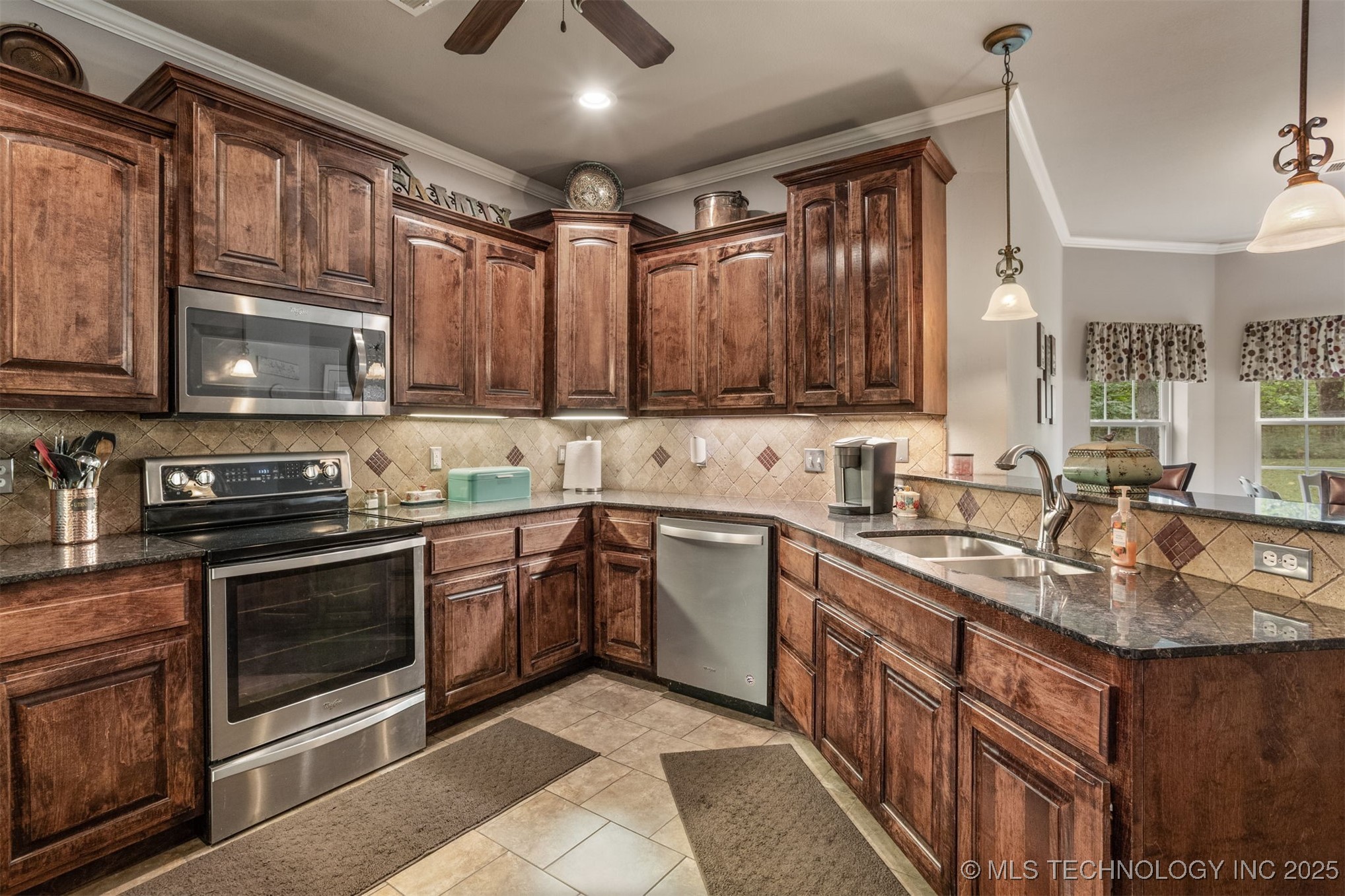 14155 E 540 Road Property Photo 17