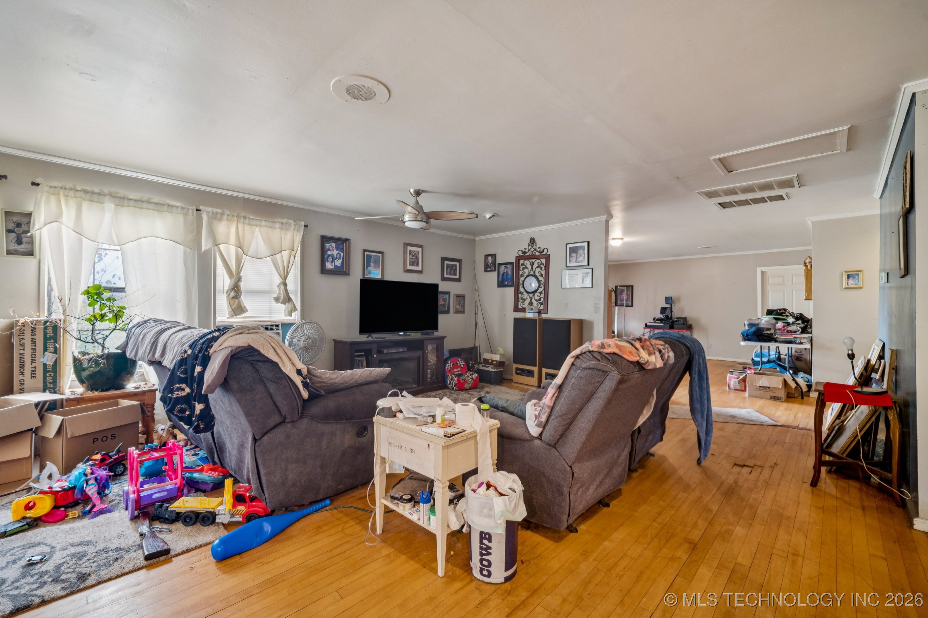 35575 W 87th Place S Property Photo 8