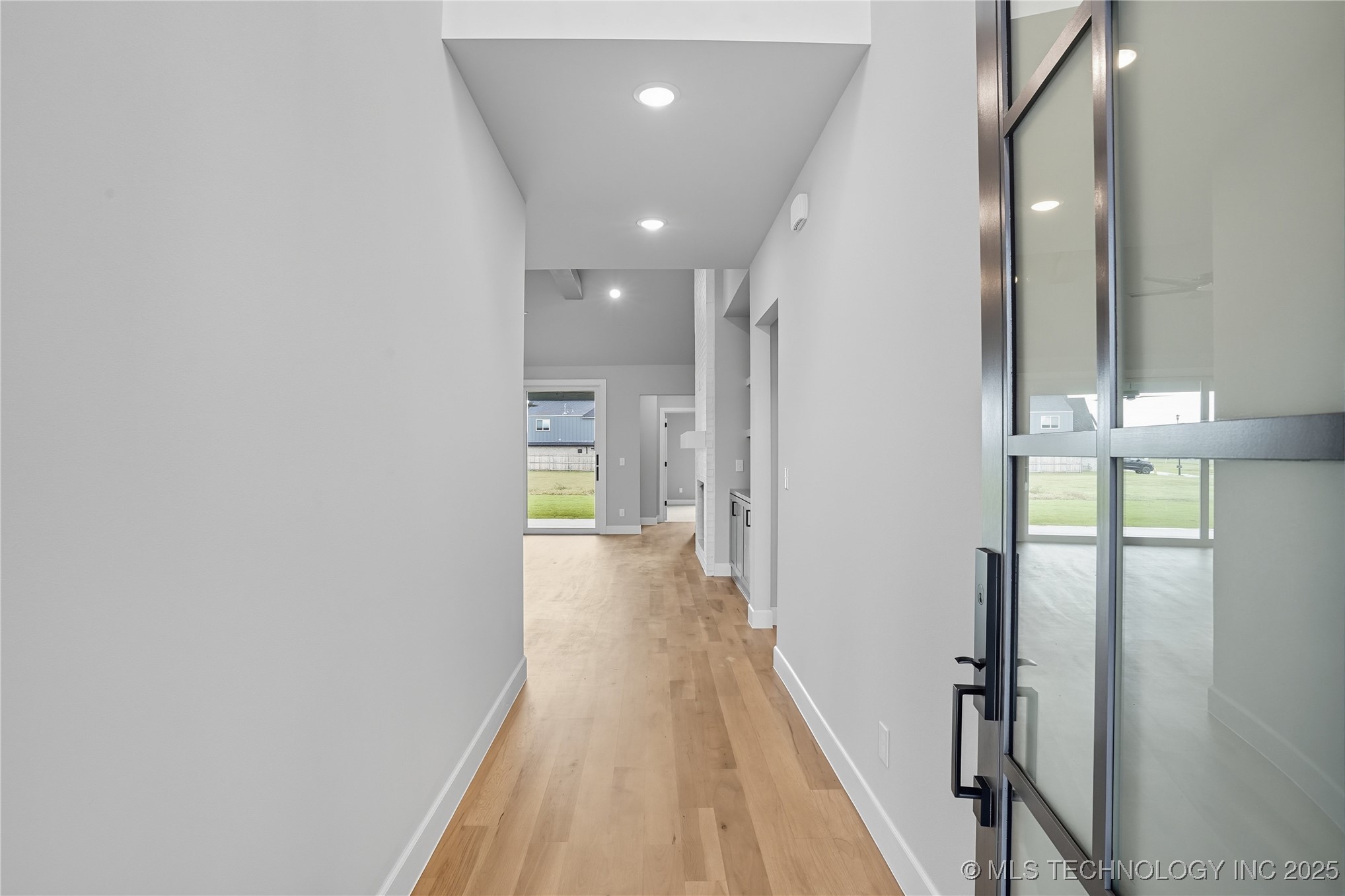 13648 S 21st Place E Property Photo 9