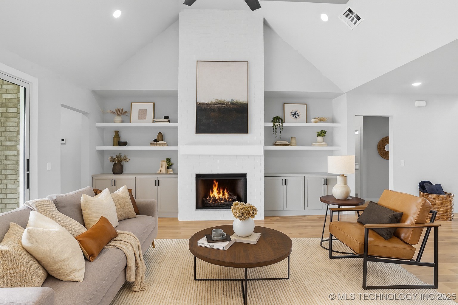 13648 S 21st Place E Property Photo 12