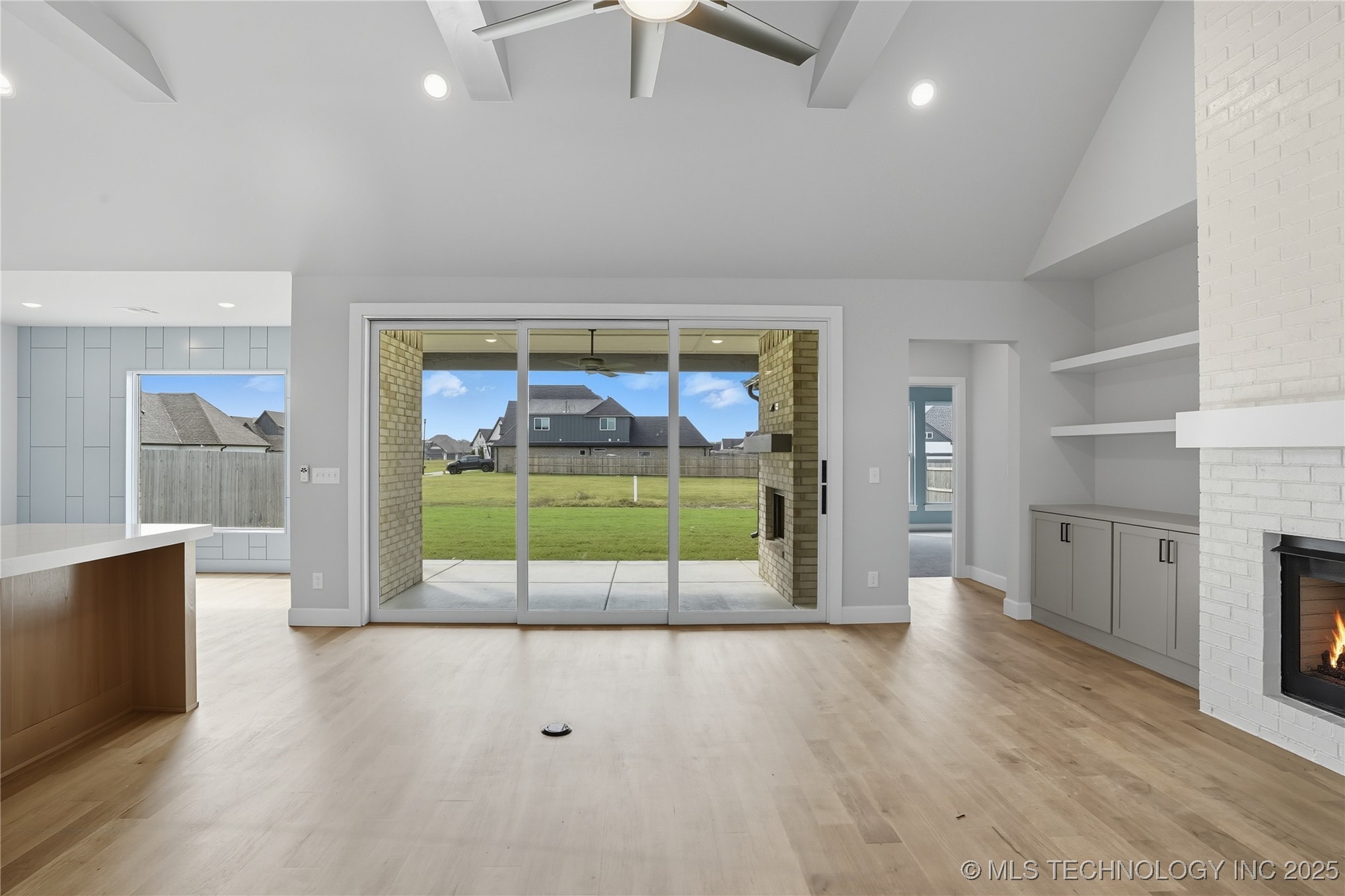 13648 S 21st Place E Property Photo 13