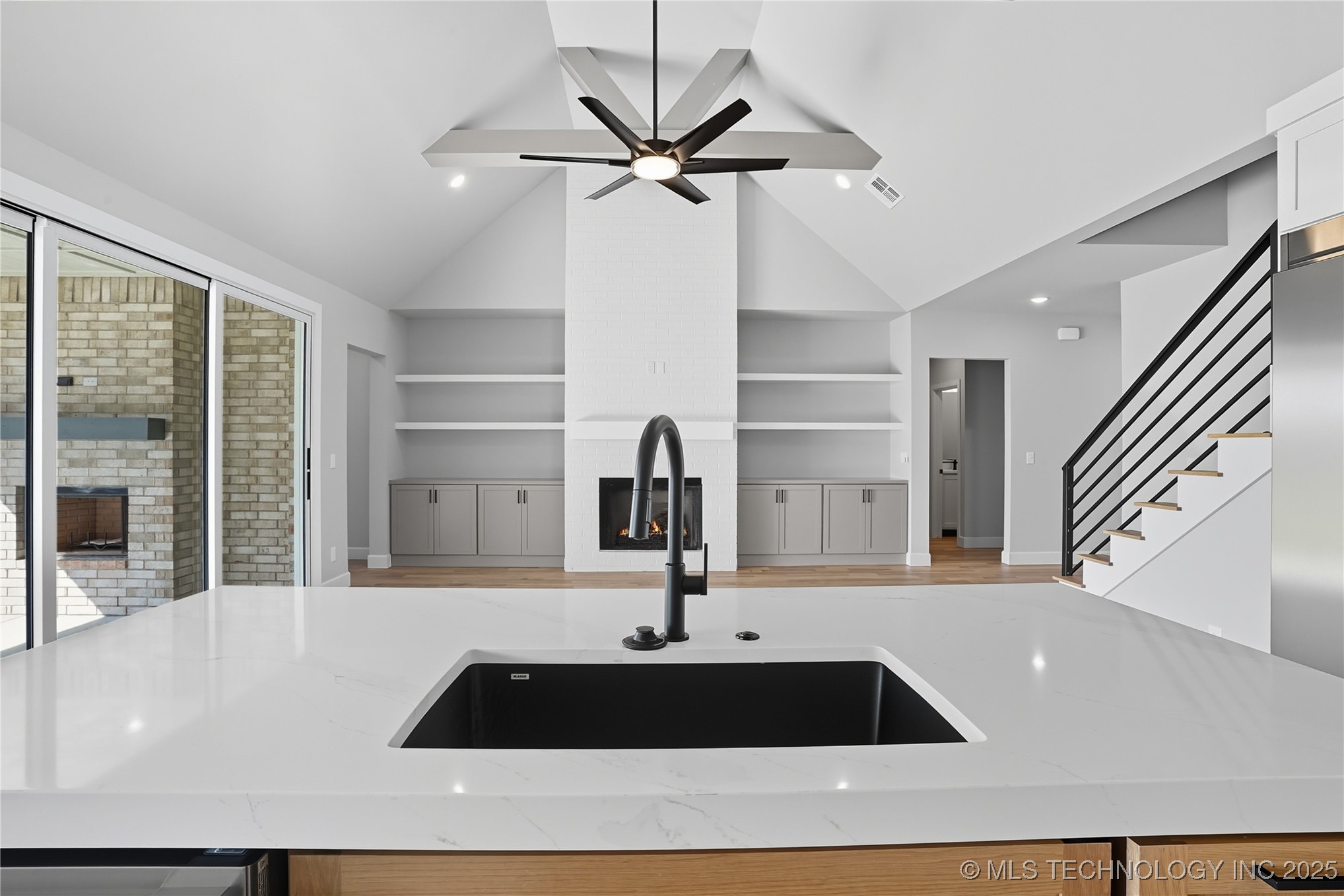 13648 S 21st Place E Property Photo 15