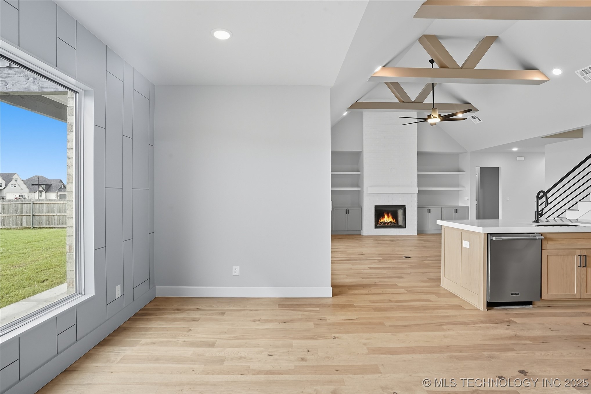 13648 S 21st Place E Property Photo 16