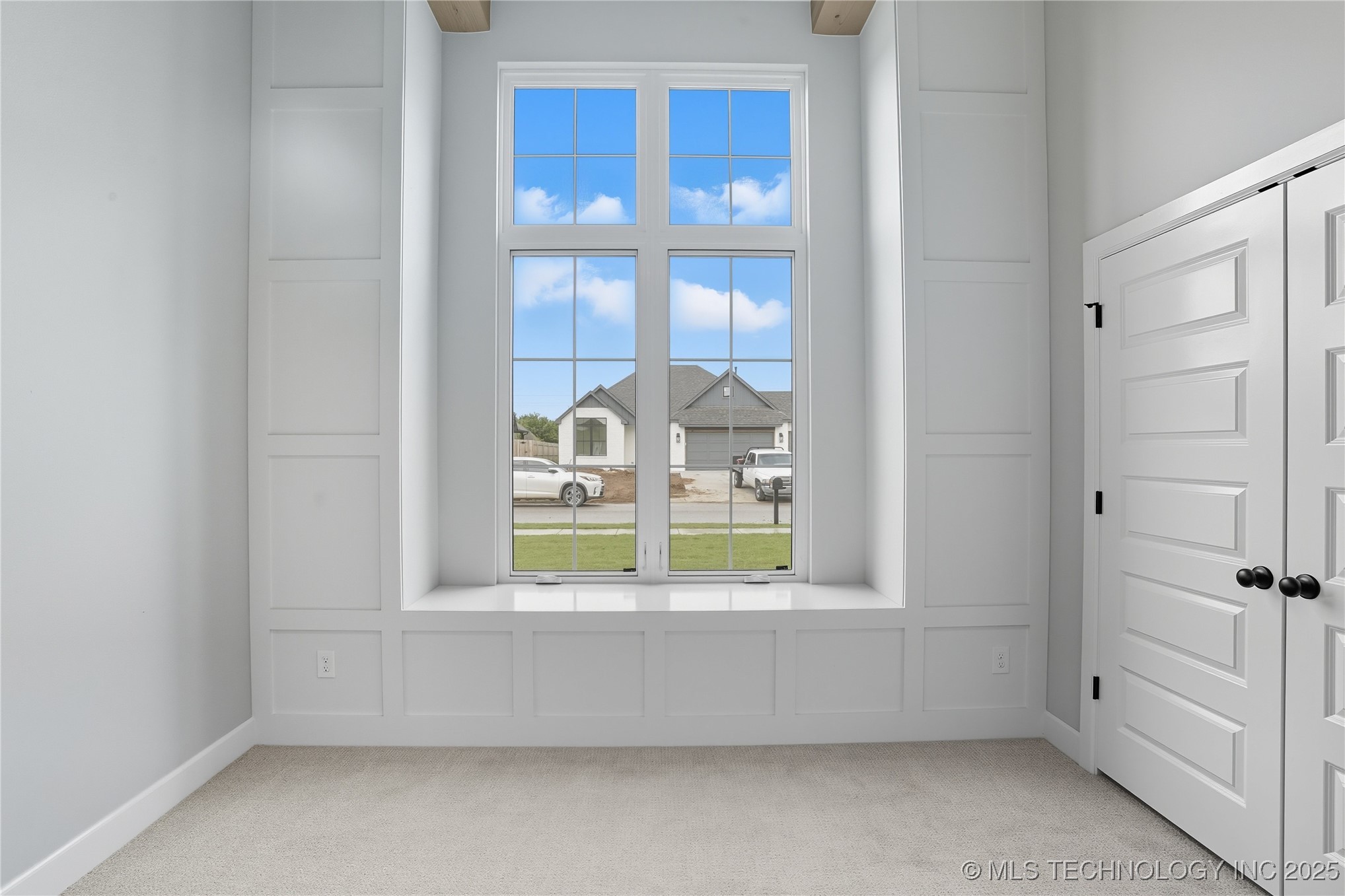 13648 S 21st Place E Property Photo 21