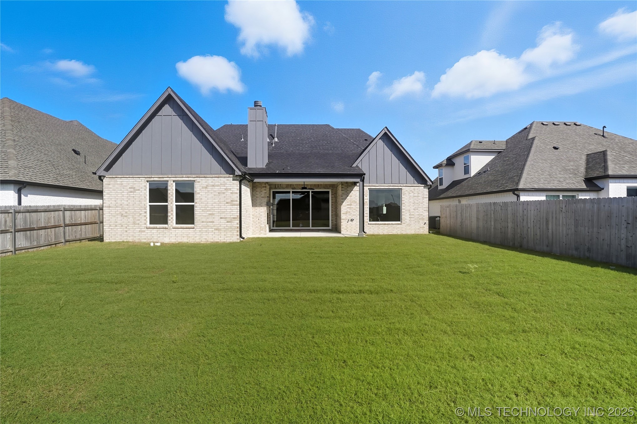 13648 S 21st Place E Property Photo 71