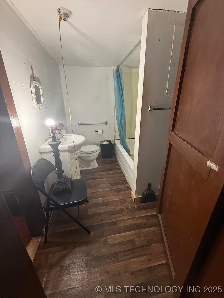 106 Midland Avenue Property Photo 9