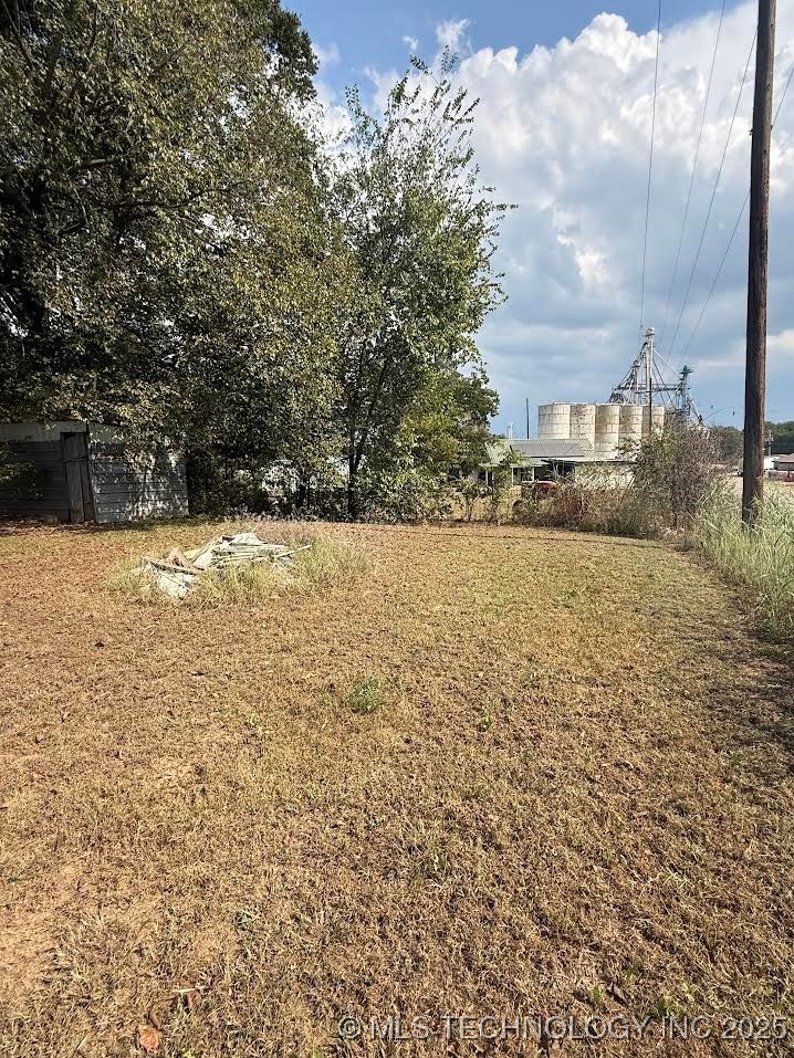 106 Midland Avenue Property Photo 25