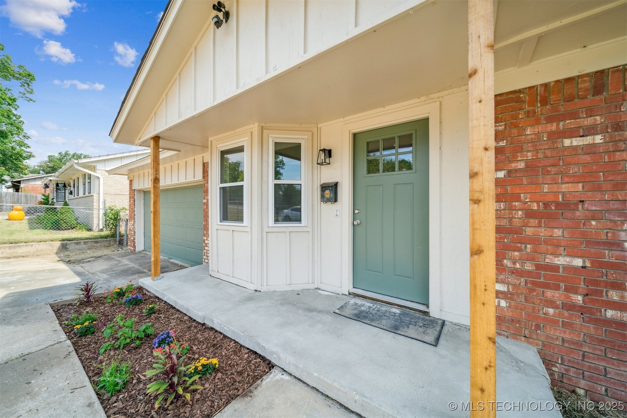 5023 S 27th West Avenue Property Photo 2