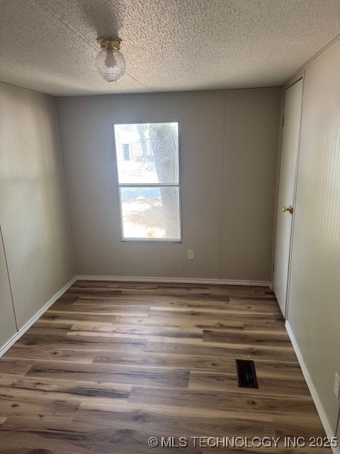 4243 Aqua Road Property Photo 13