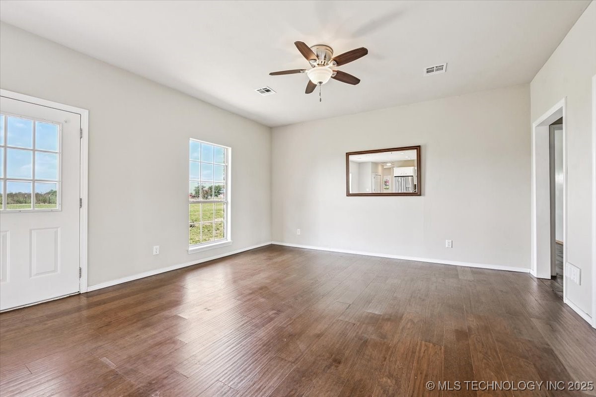 16928 S Peoria Avenue Property Photo 11