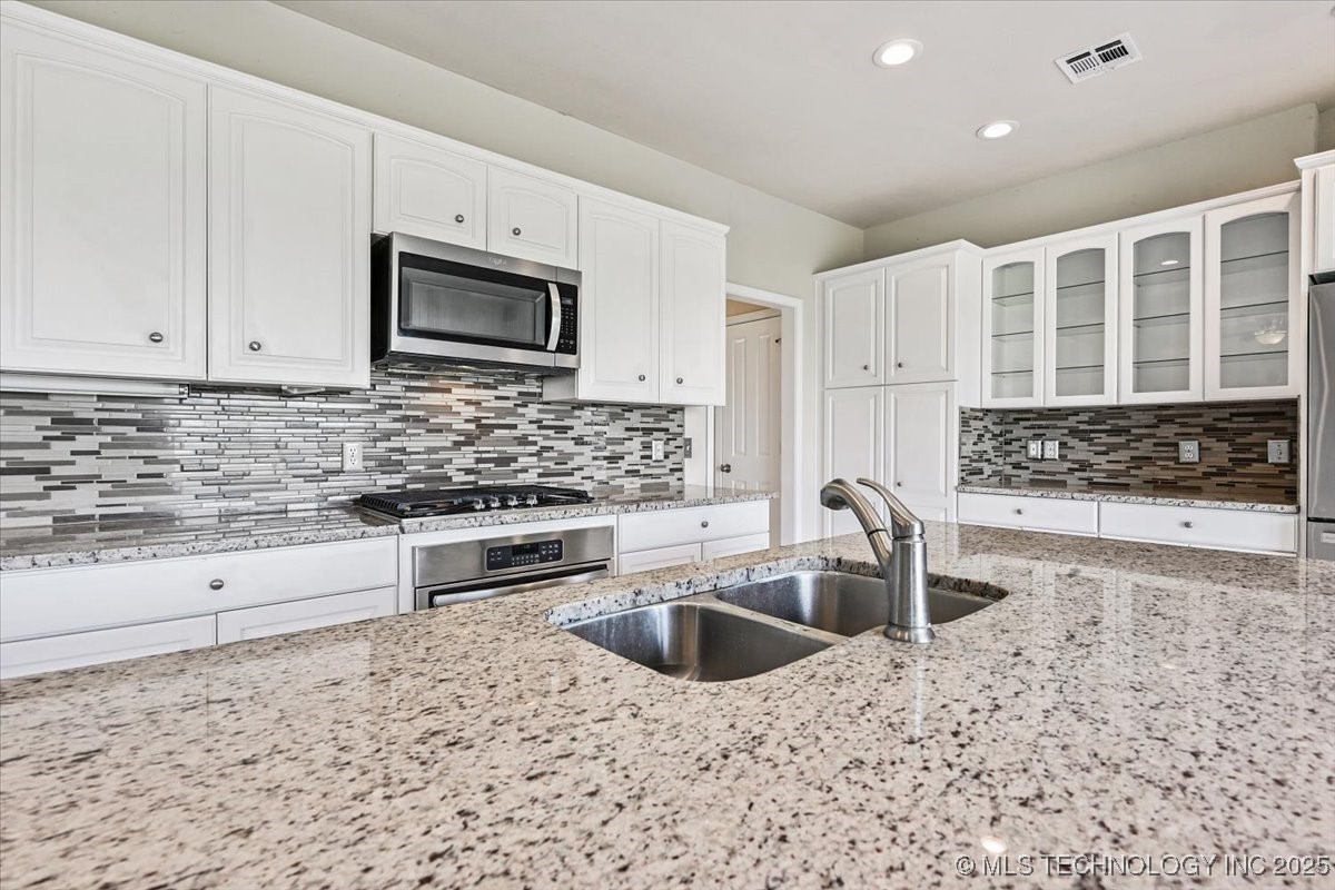 16928 S Peoria Avenue Property Photo 15