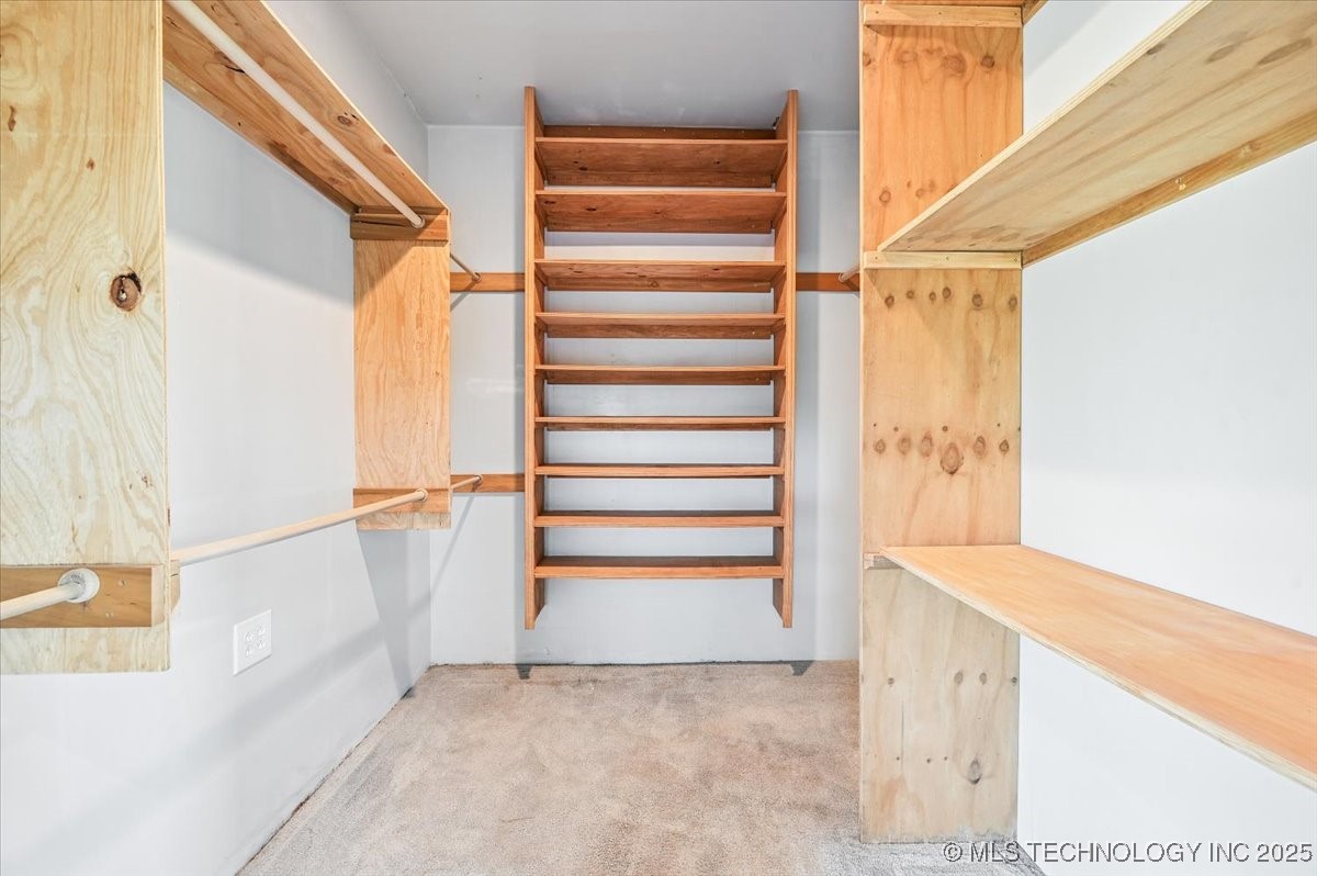 16928 S Peoria Avenue Property Photo 23