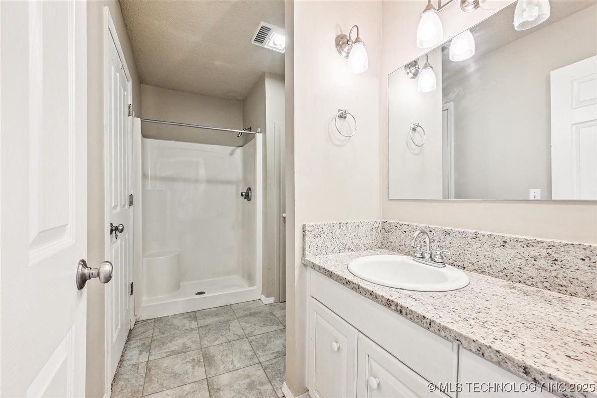 16928 S Peoria Avenue Property Photo 45