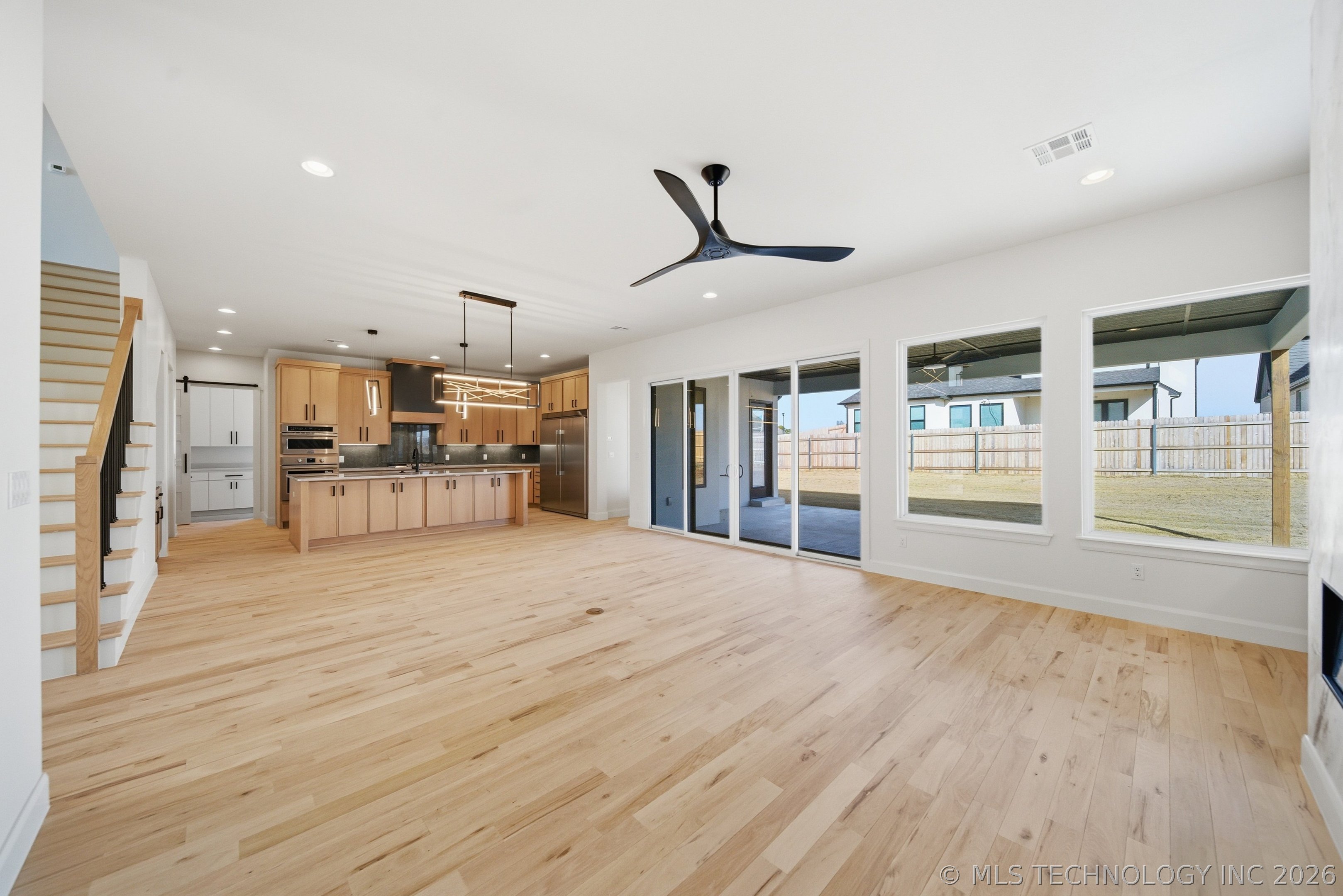 2347 E 135th Drive S Property Photo 8