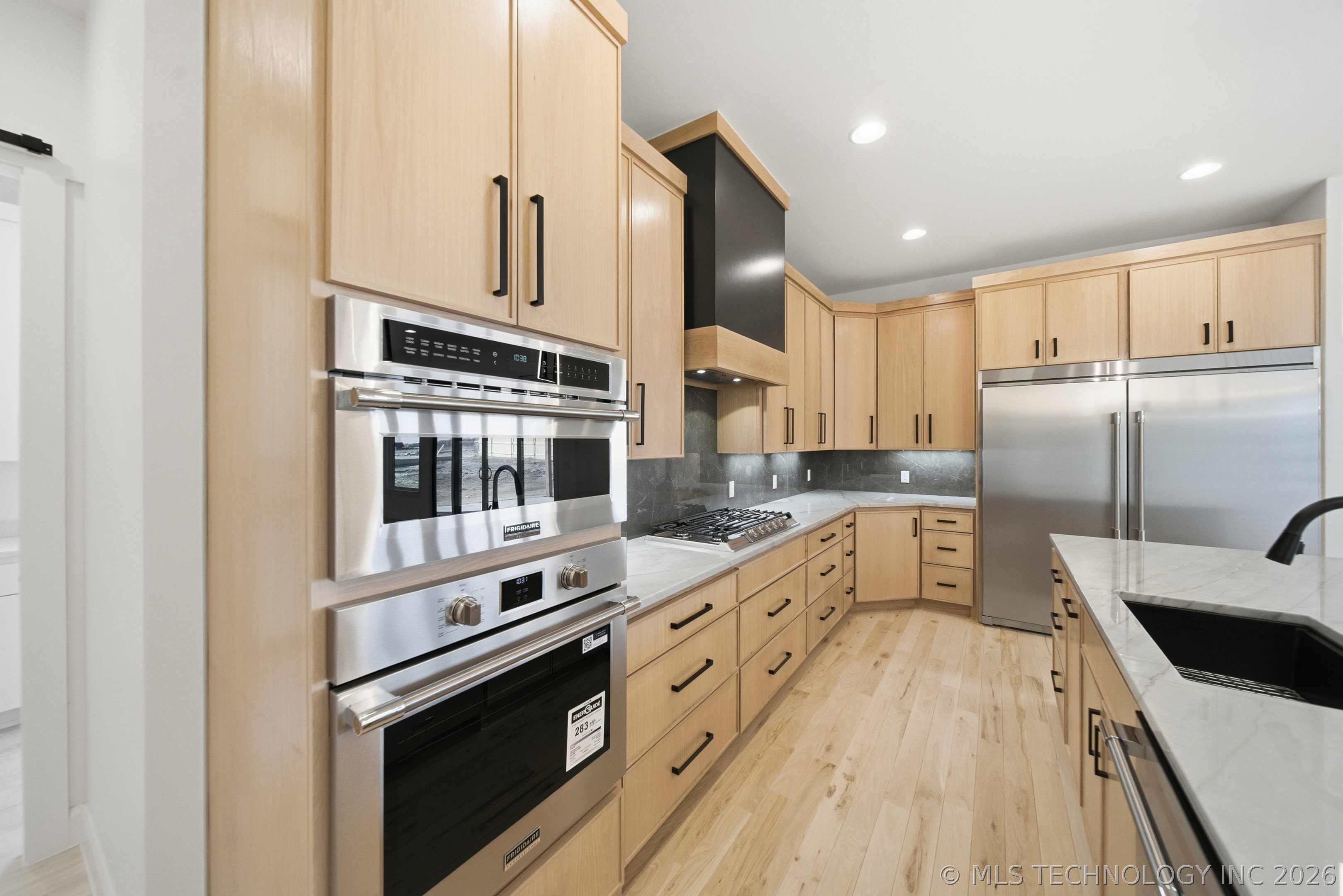 2347 E 135th Drive S Property Photo 12