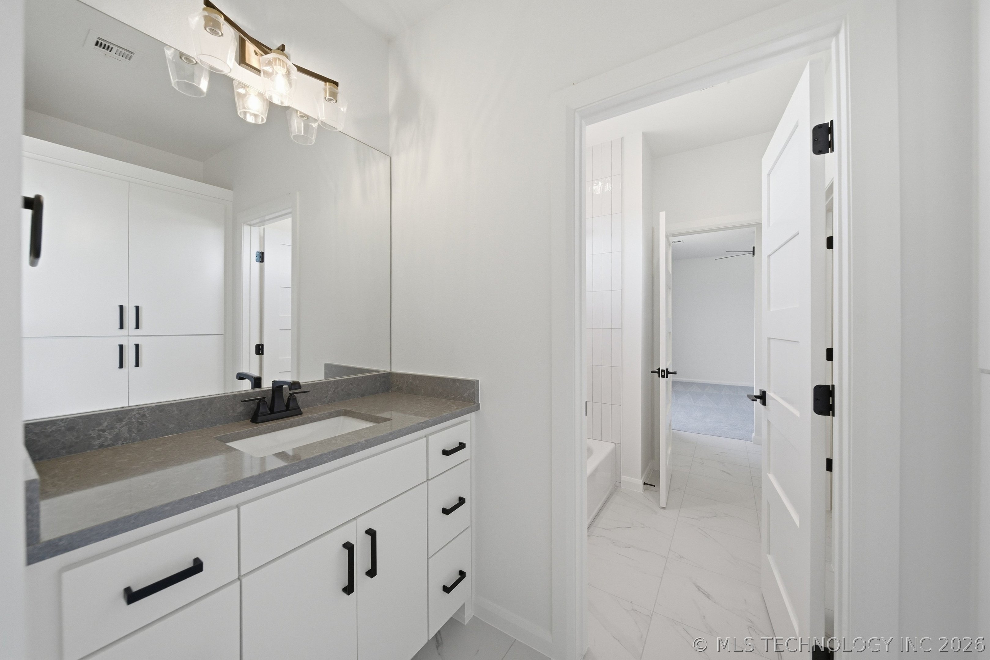 2347 E 135th Drive S Property Photo 37