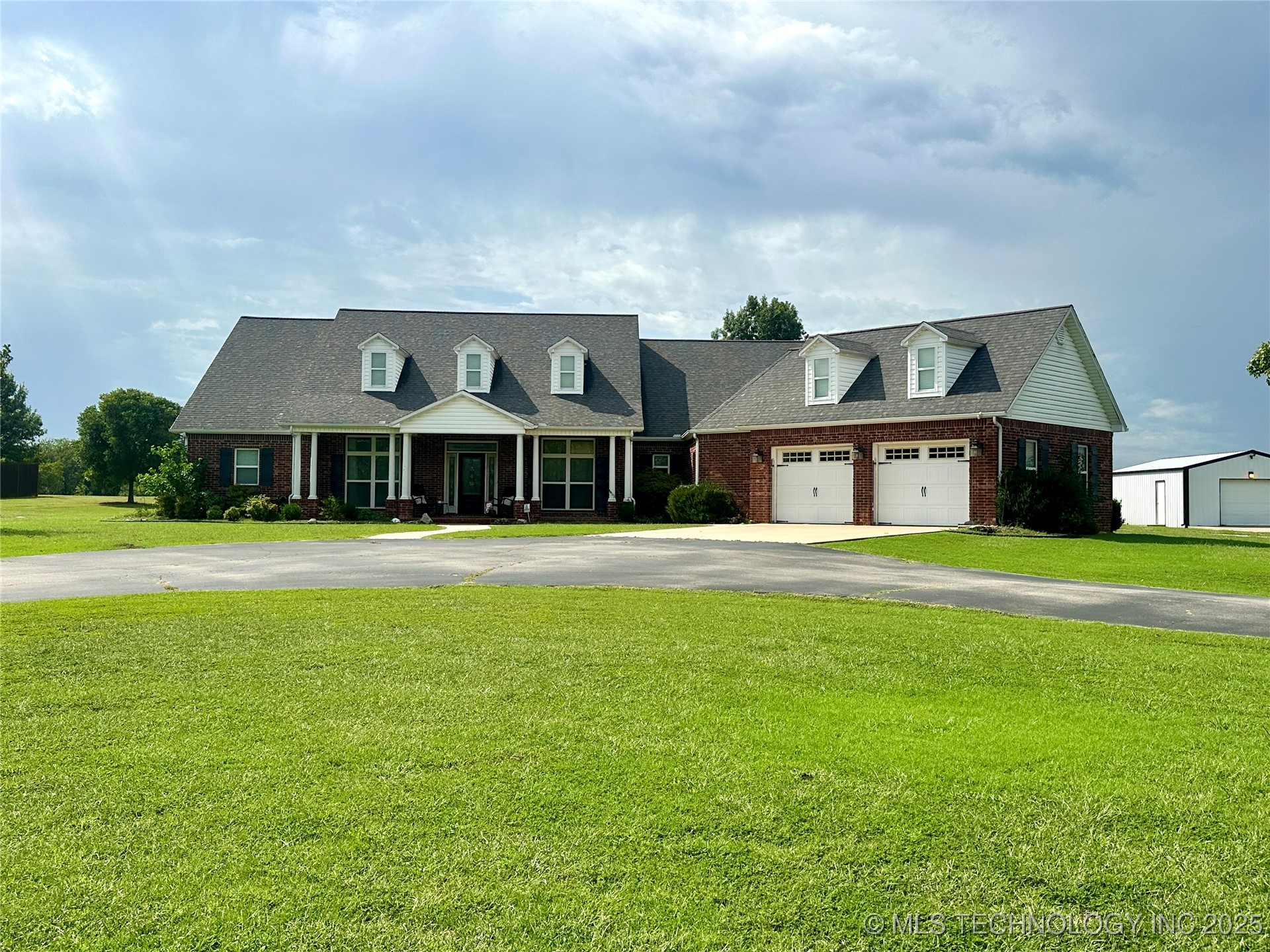 106692 S 4230 Road Property Photo 1