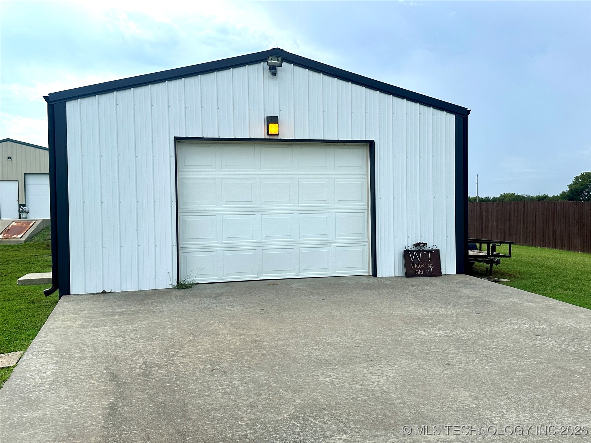 106692 S 4230 Road Property Photo 5