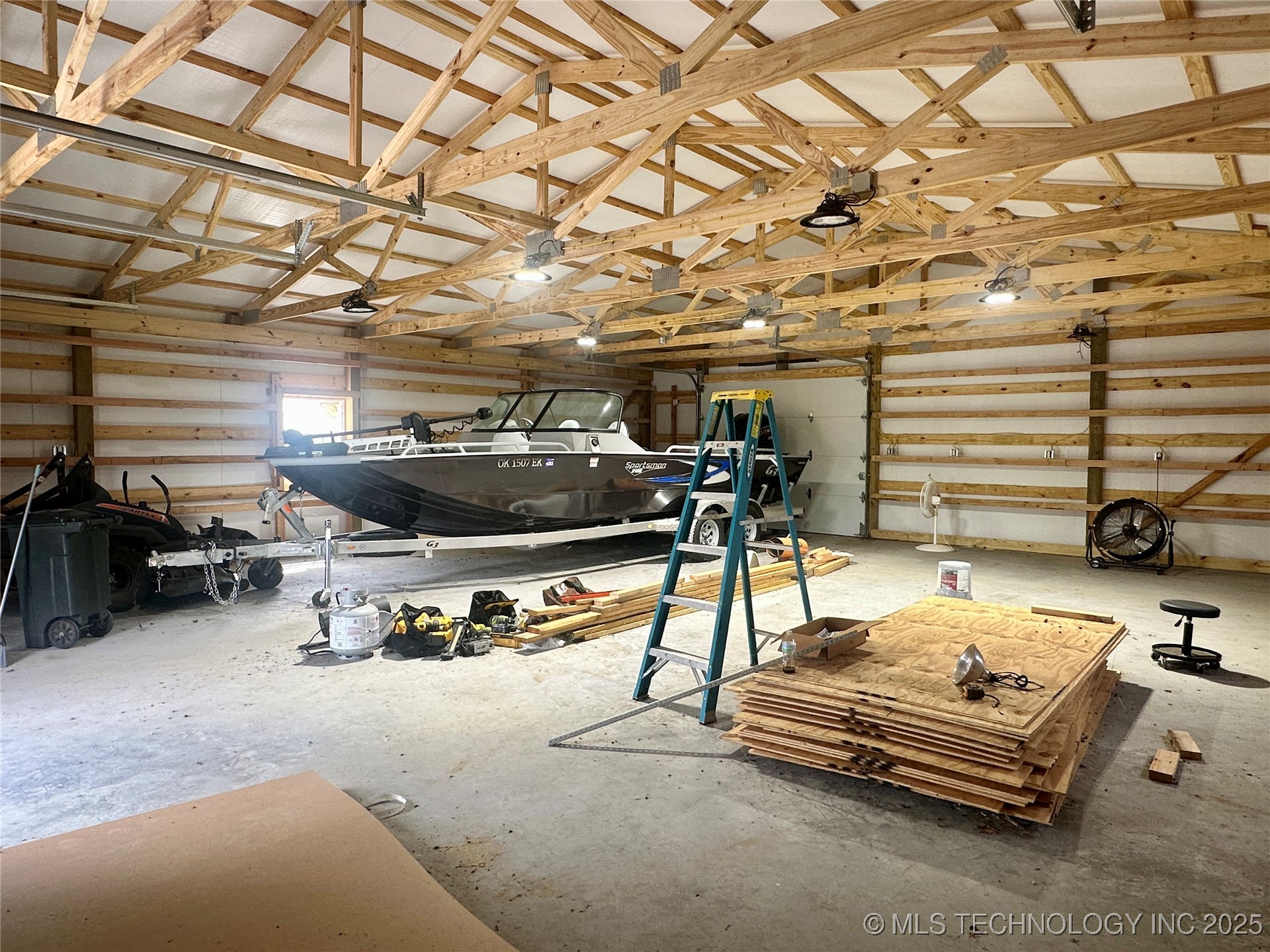 106692 S 4230 Road Property Photo 7