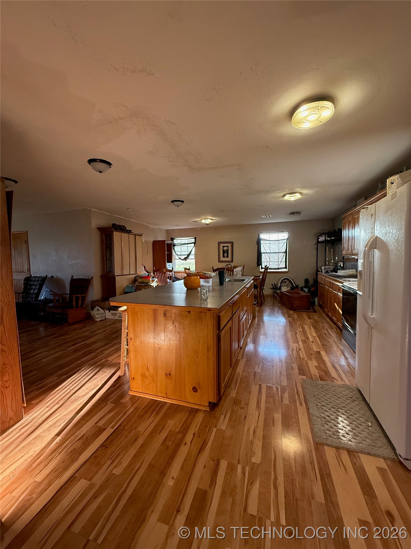 1334 Highway 7 E Property Photo 6