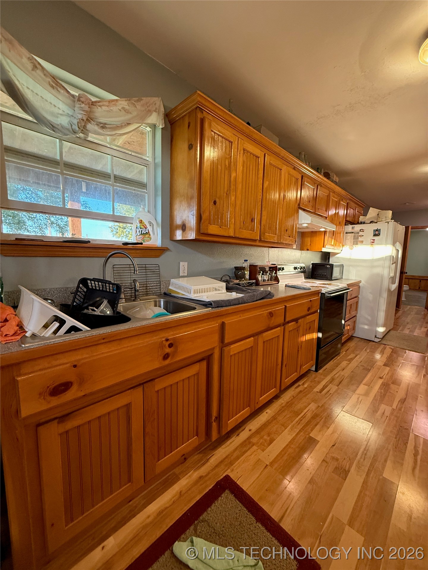 1334 Highway 7 E Property Photo 9