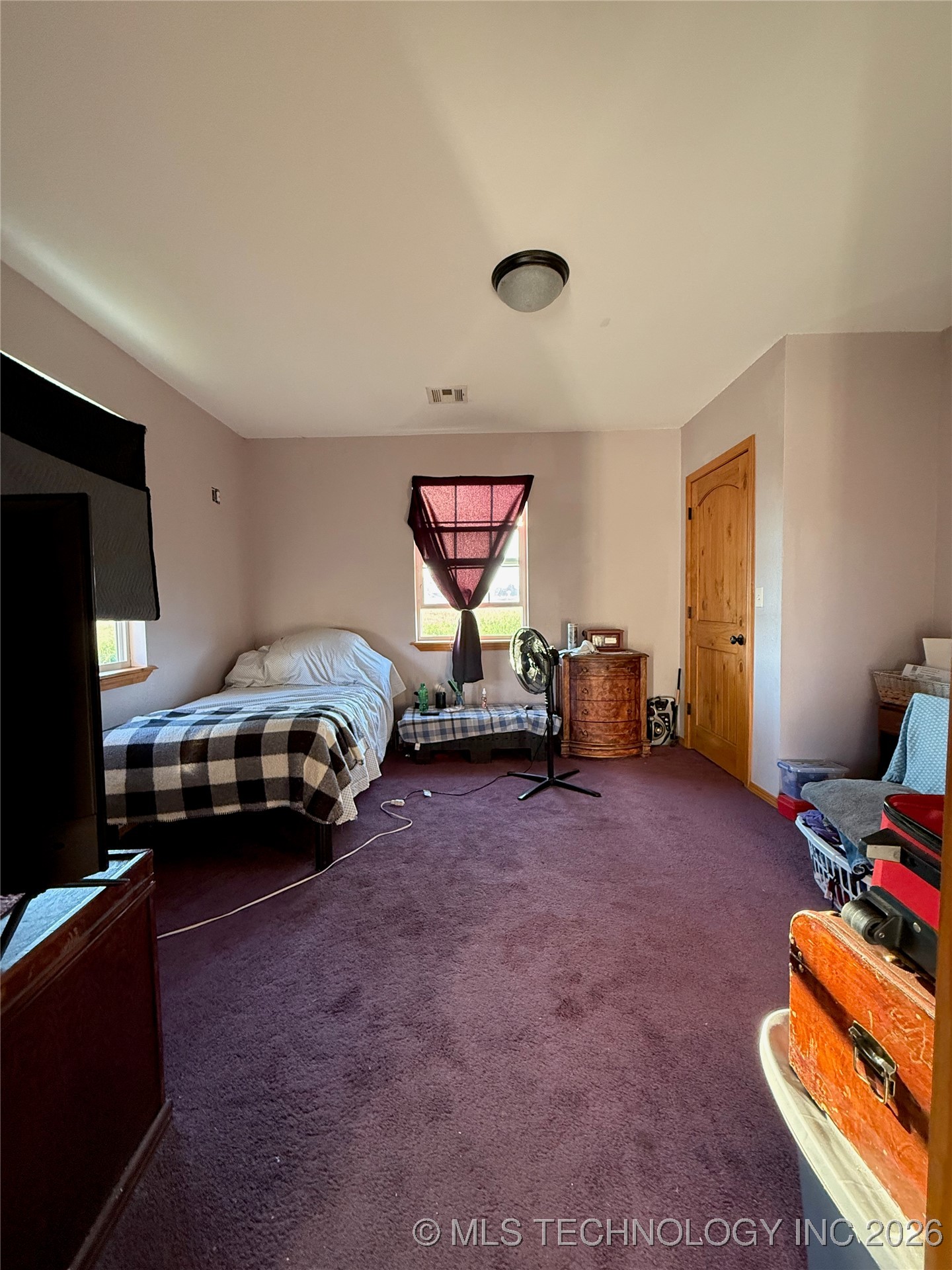 1334 Highway 7 E Property Photo 14