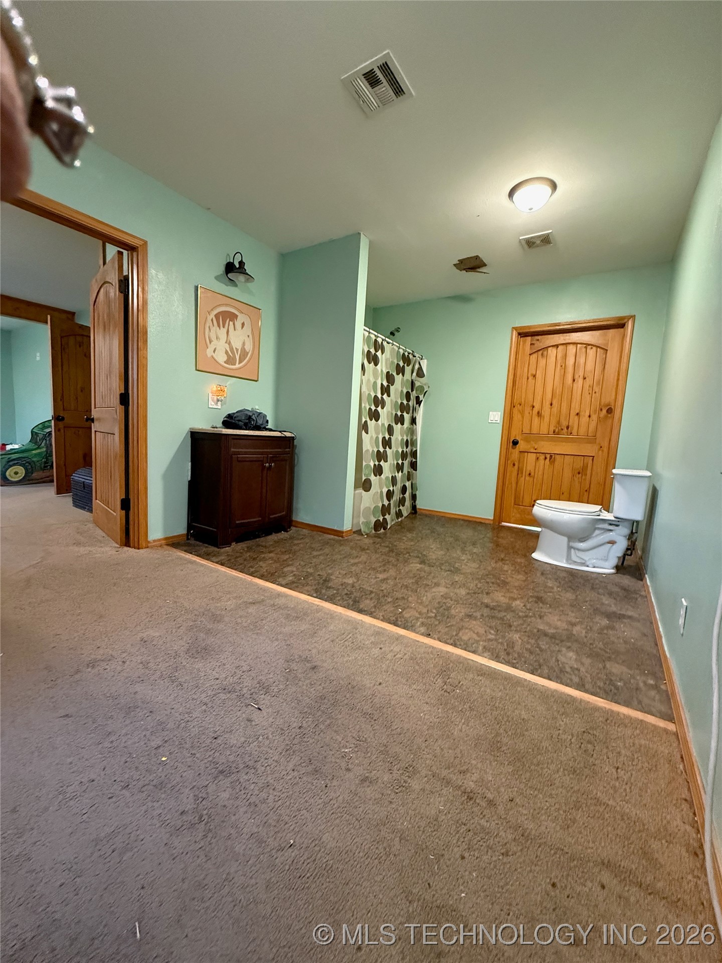 1334 Highway 7 E Property Photo 18