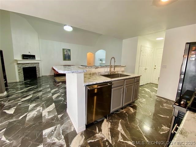 3527 E Berkeley Street Property Photo 8