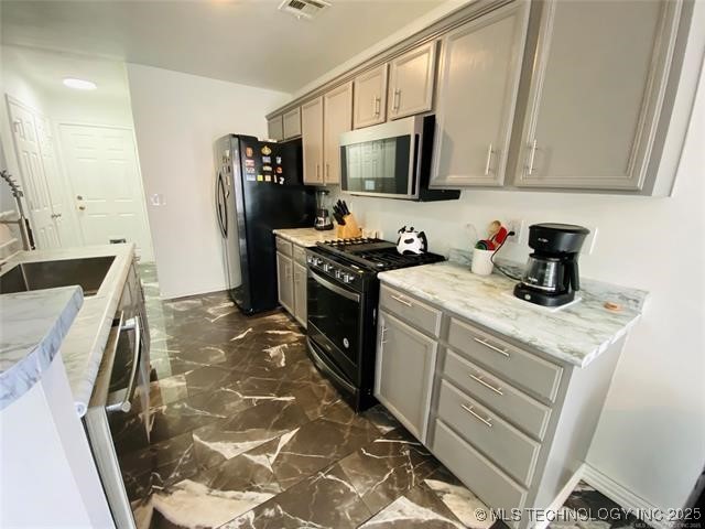 3527 E Berkeley Street Property Photo 12