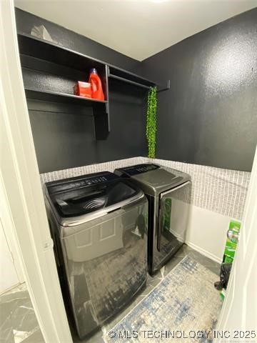 3527 E Berkeley Street Property Photo 16