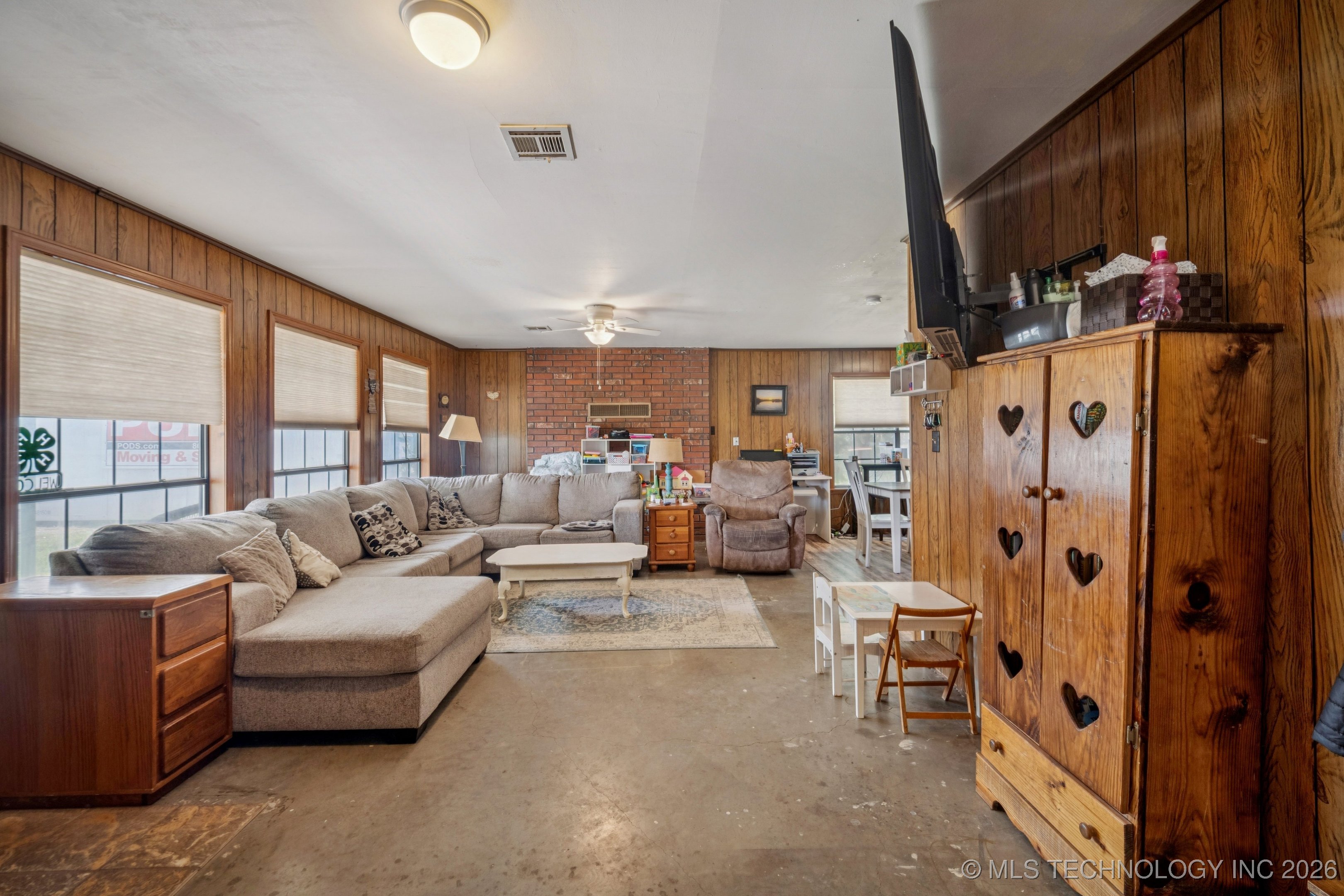 143 E 136th Street North Property Photo 6