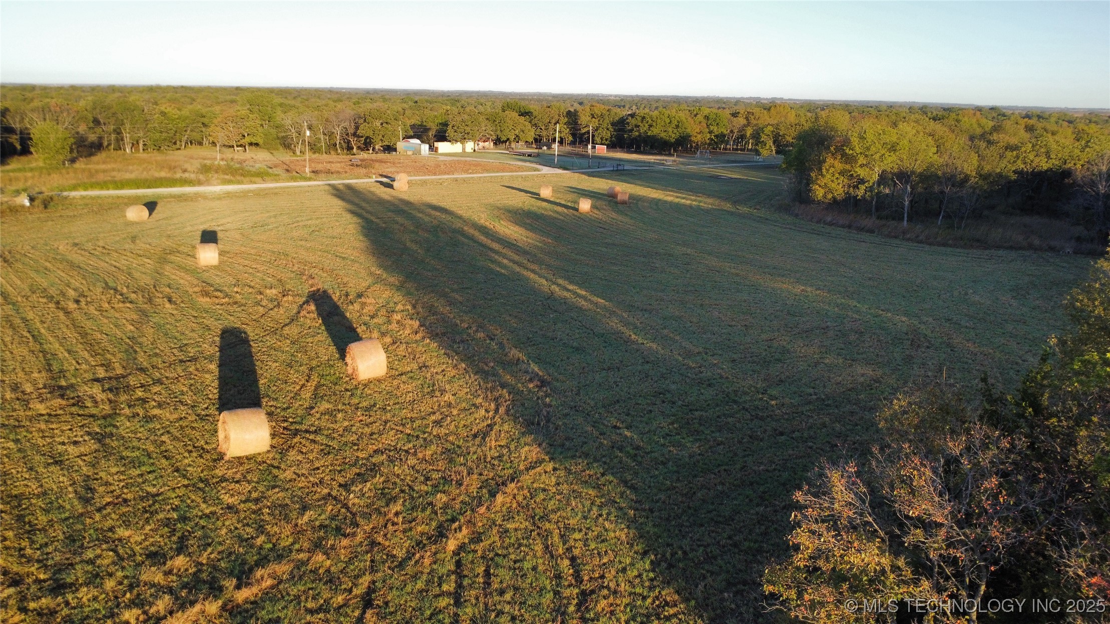 4705 S Talala Creek Lane Property Photo 3