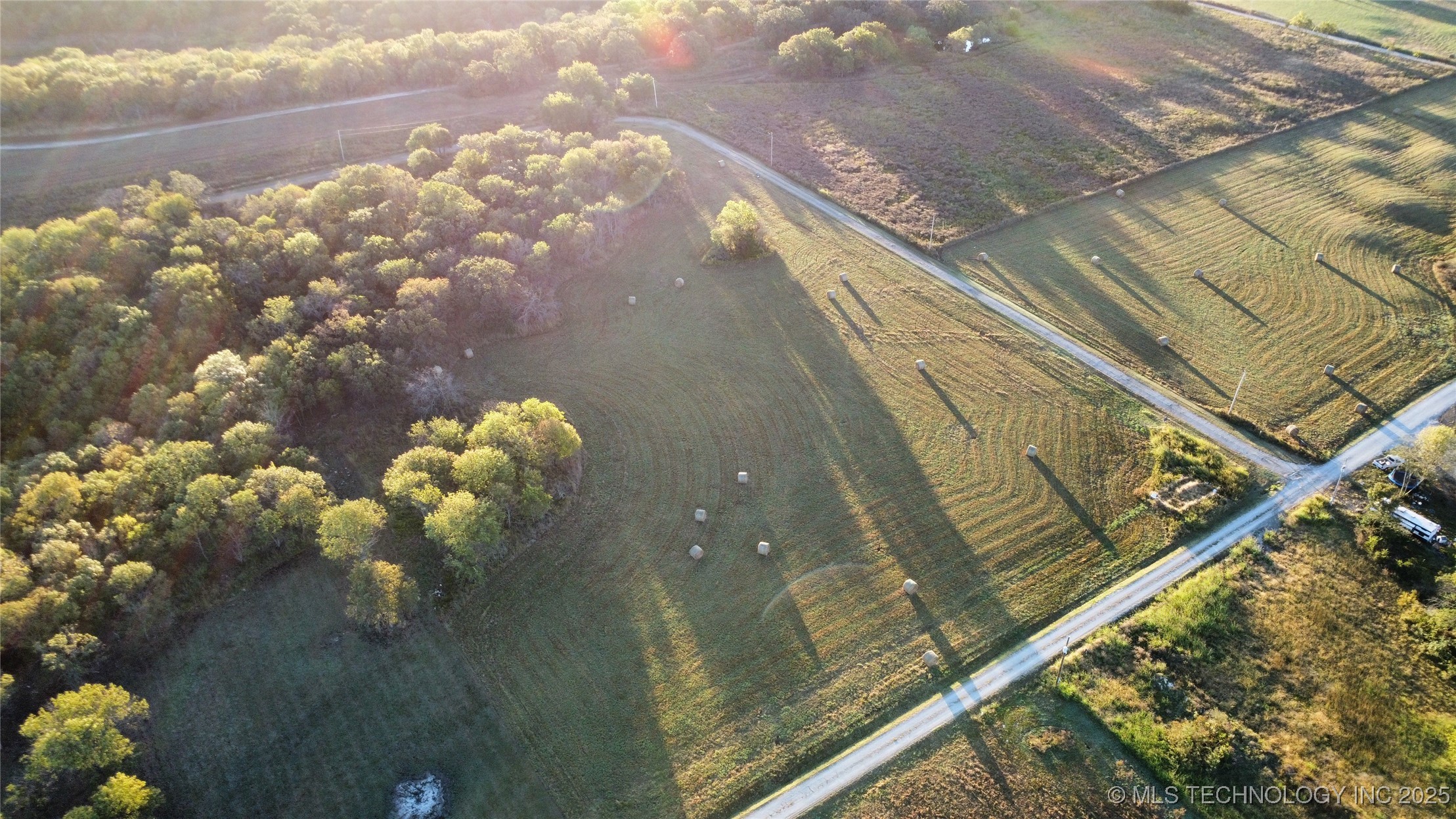 4705 S Talala Creek Lane Property Photo 5