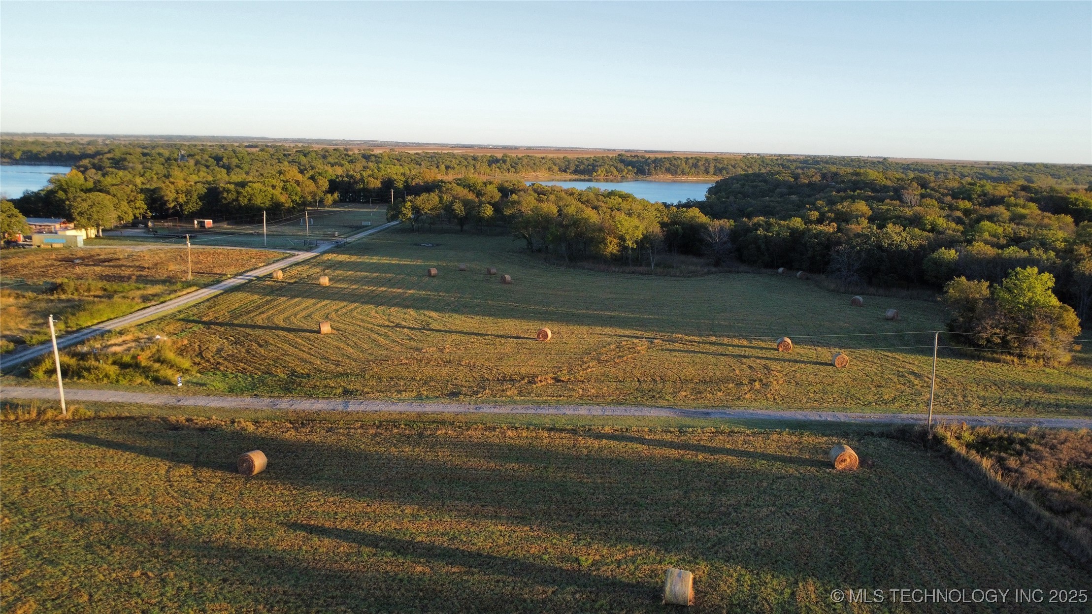 4705 S Talala Creek Lane Property Photo 6