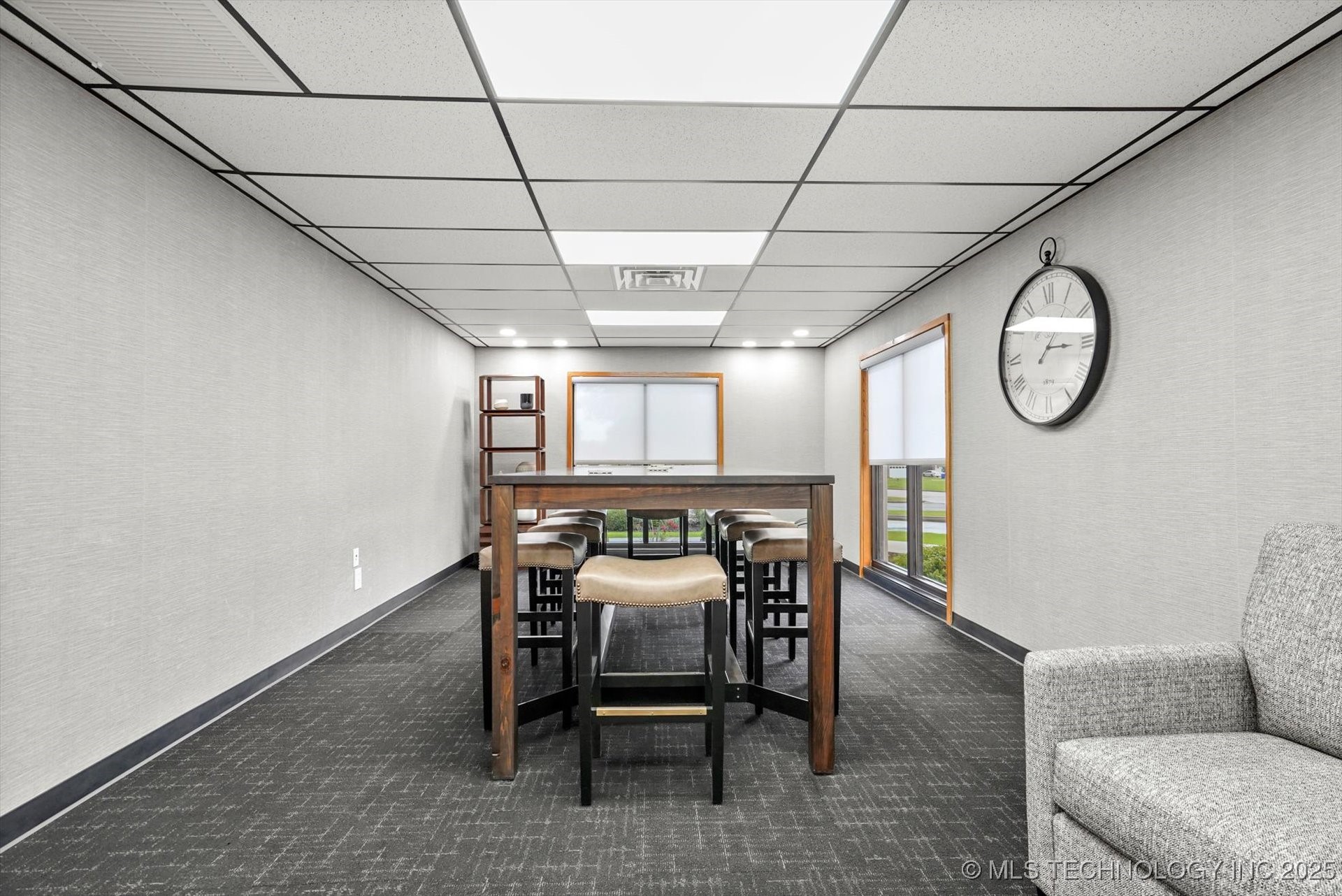 1015 W Ithica Street Property Photo 10