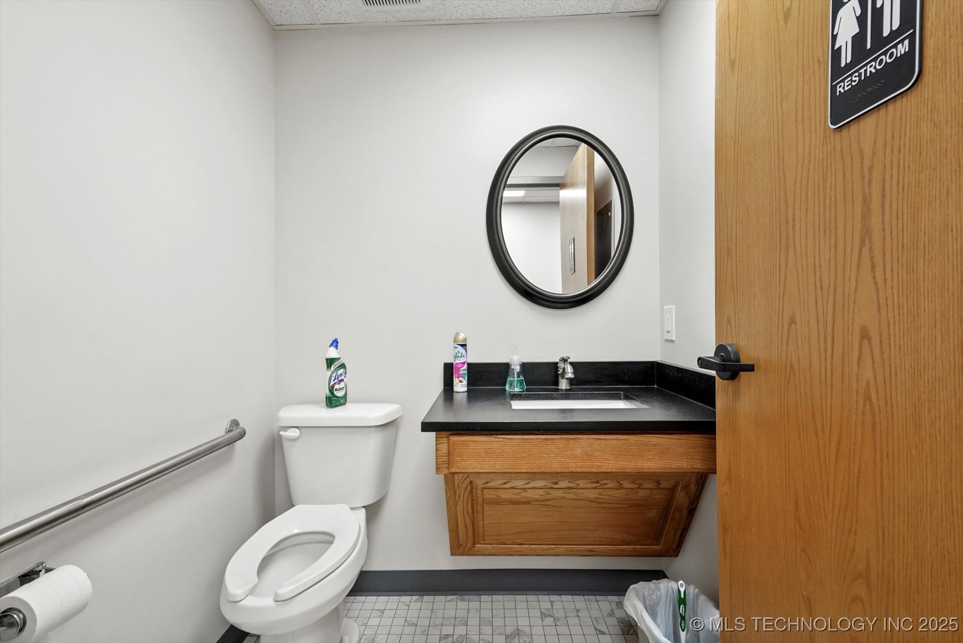 1015 W Ithica Street Property Photo 16