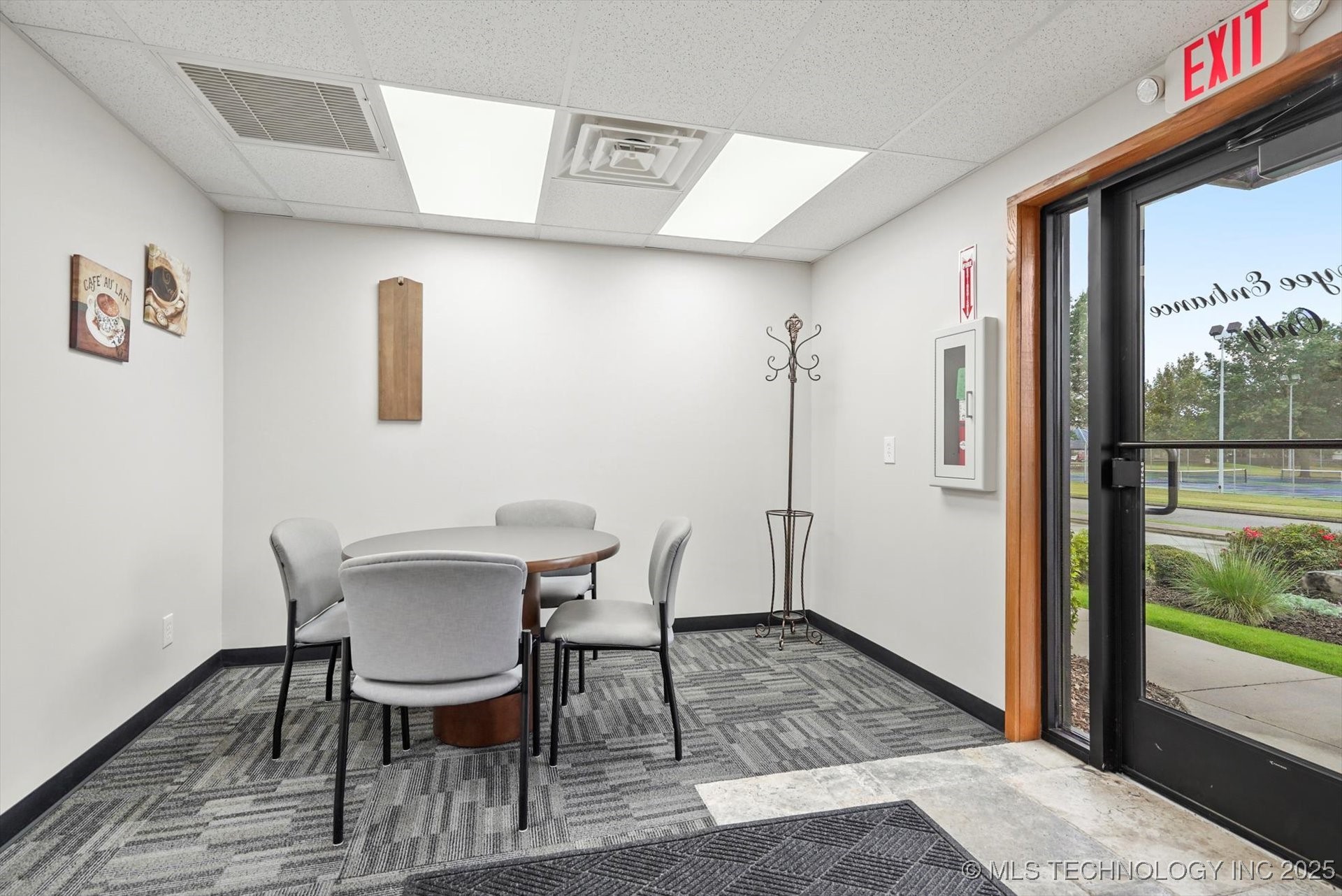 1015 W Ithica Street Property Photo 19