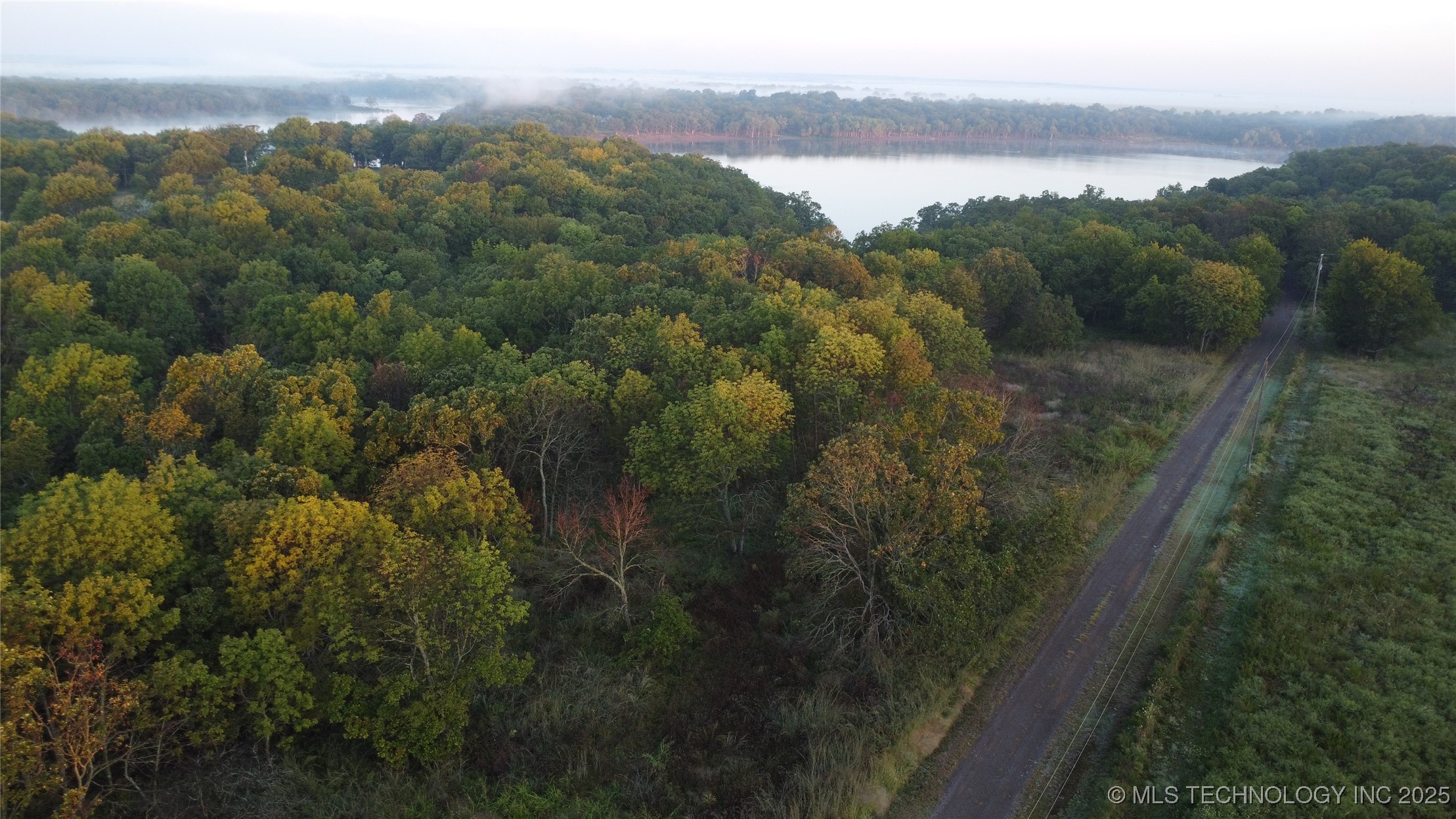 4652 S Tiffany Lane Property Photo 3