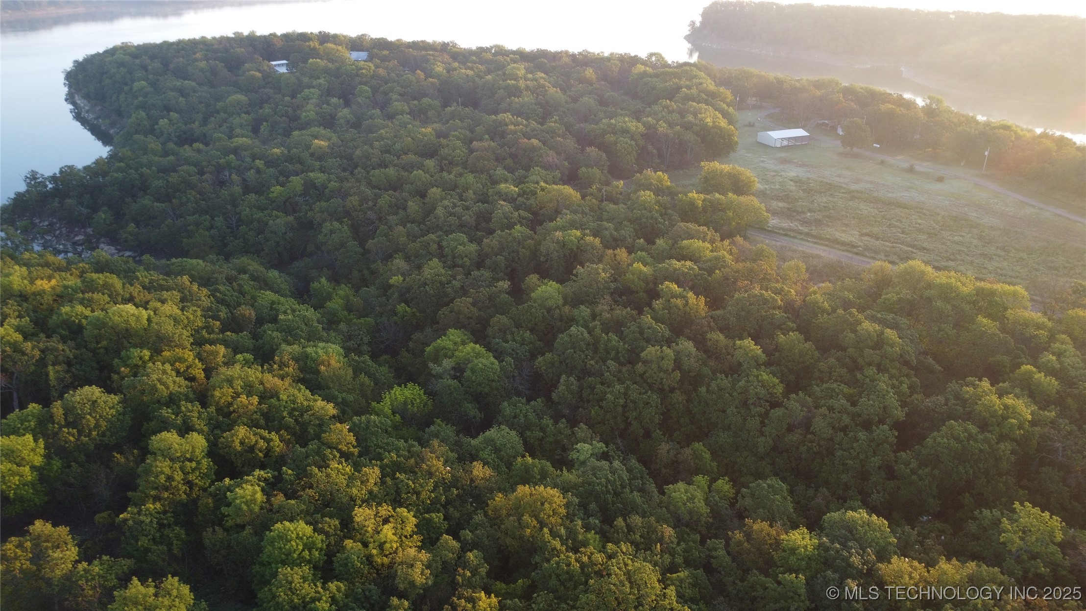 4652 S Tiffany Lane Property Photo 4