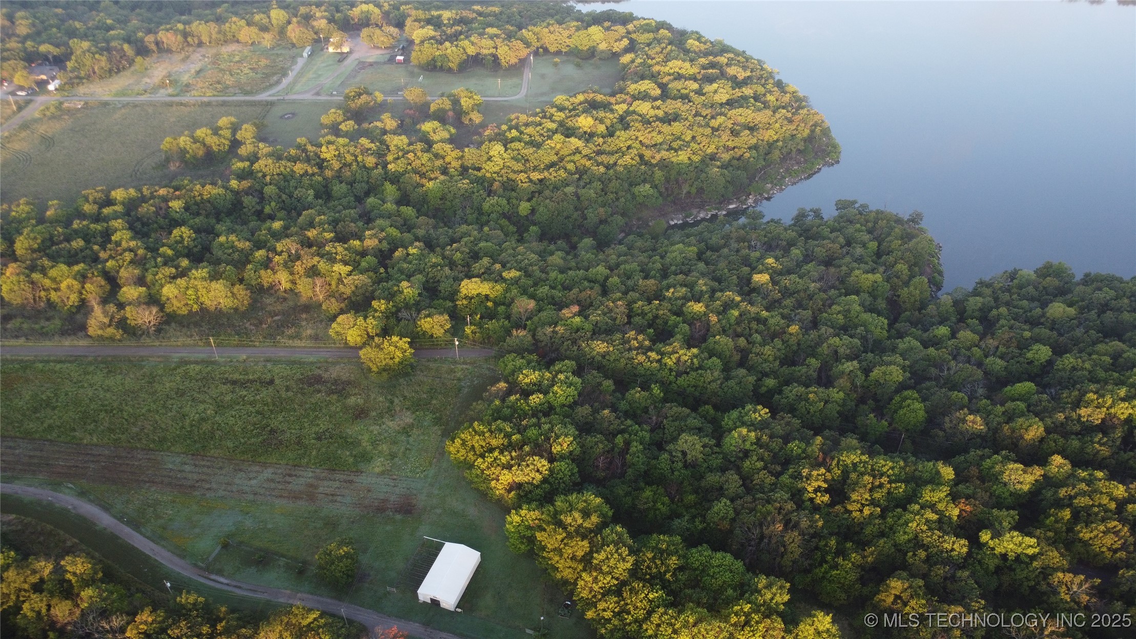 4652 S Tiffany Lane Property Photo 5