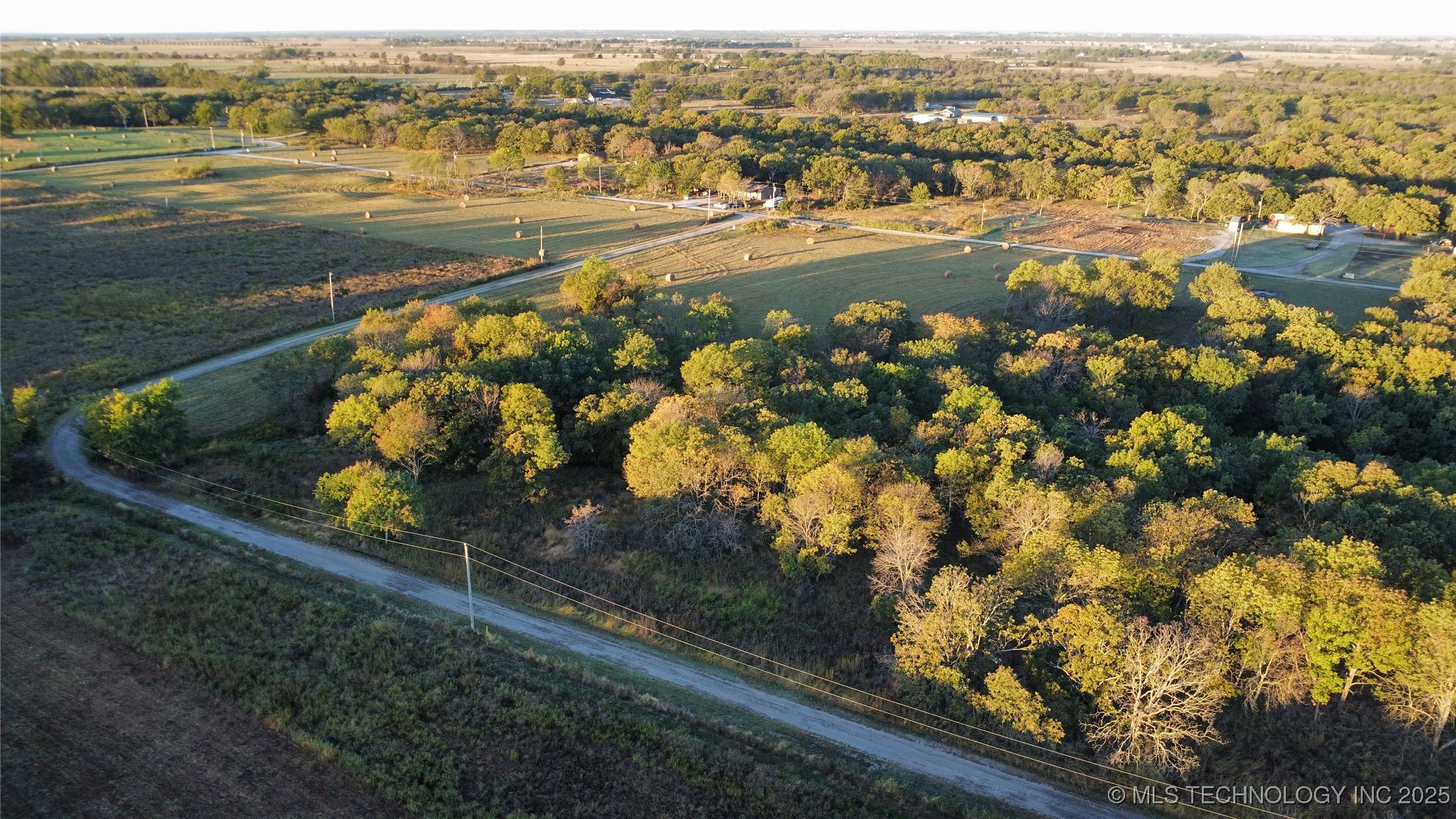 4702 S Tiffany Lane Property Photo 4