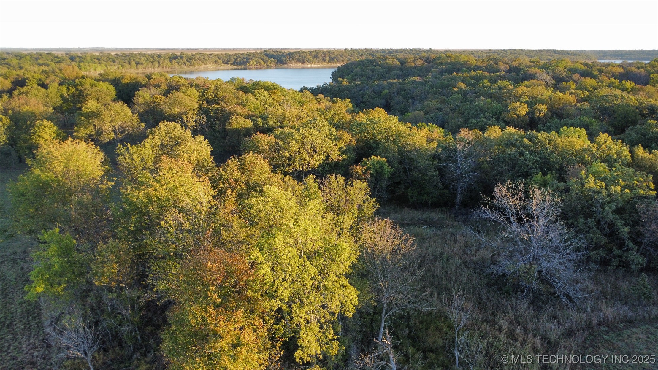 4702 S Tiffany Lane Property Photo 5