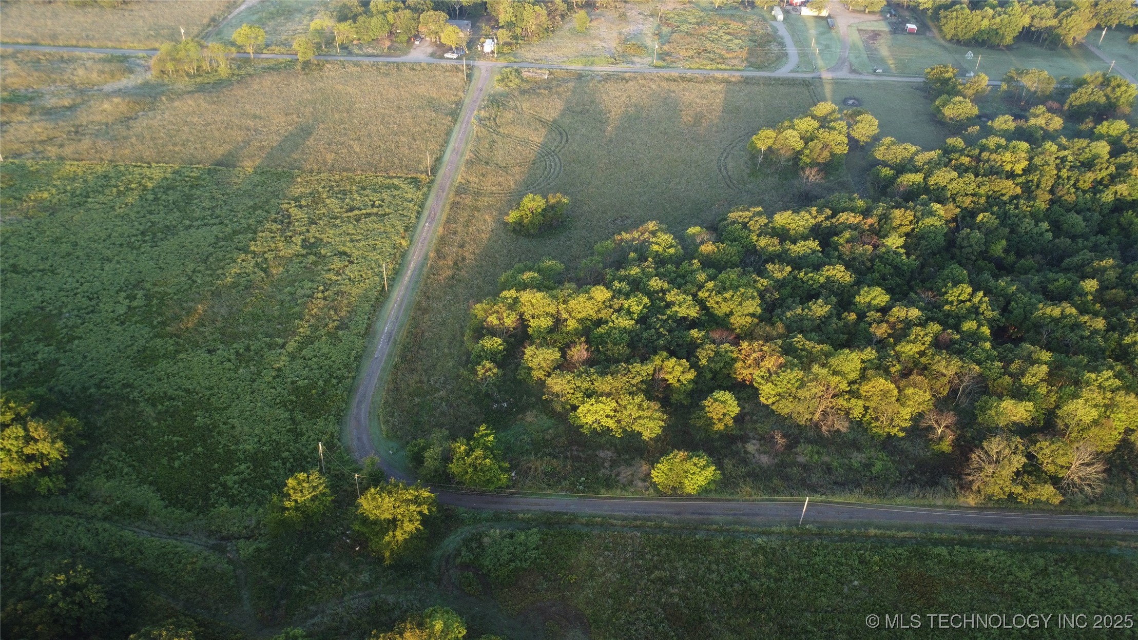 4702 S Tiffany Lane Property Photo 8