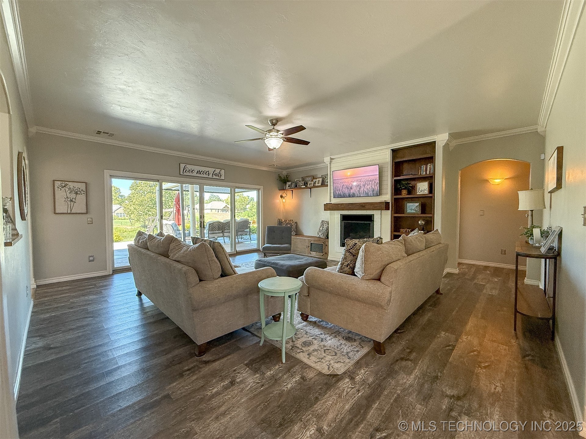 429 Winter Rose Terrace Property Photo 14